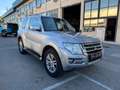 Mitsubishi Montero 3.2 DI-D Kaiteki Auto Gris - thumbnail 4
