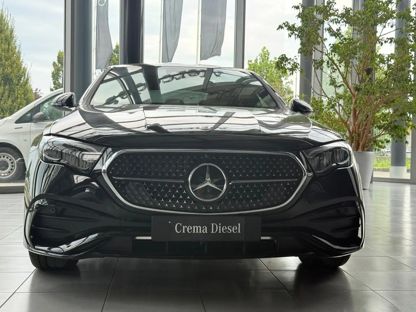 Mercedes-Benz E 220 E 220d 4MATIC AMG Line ADVANCED Nero - 2
