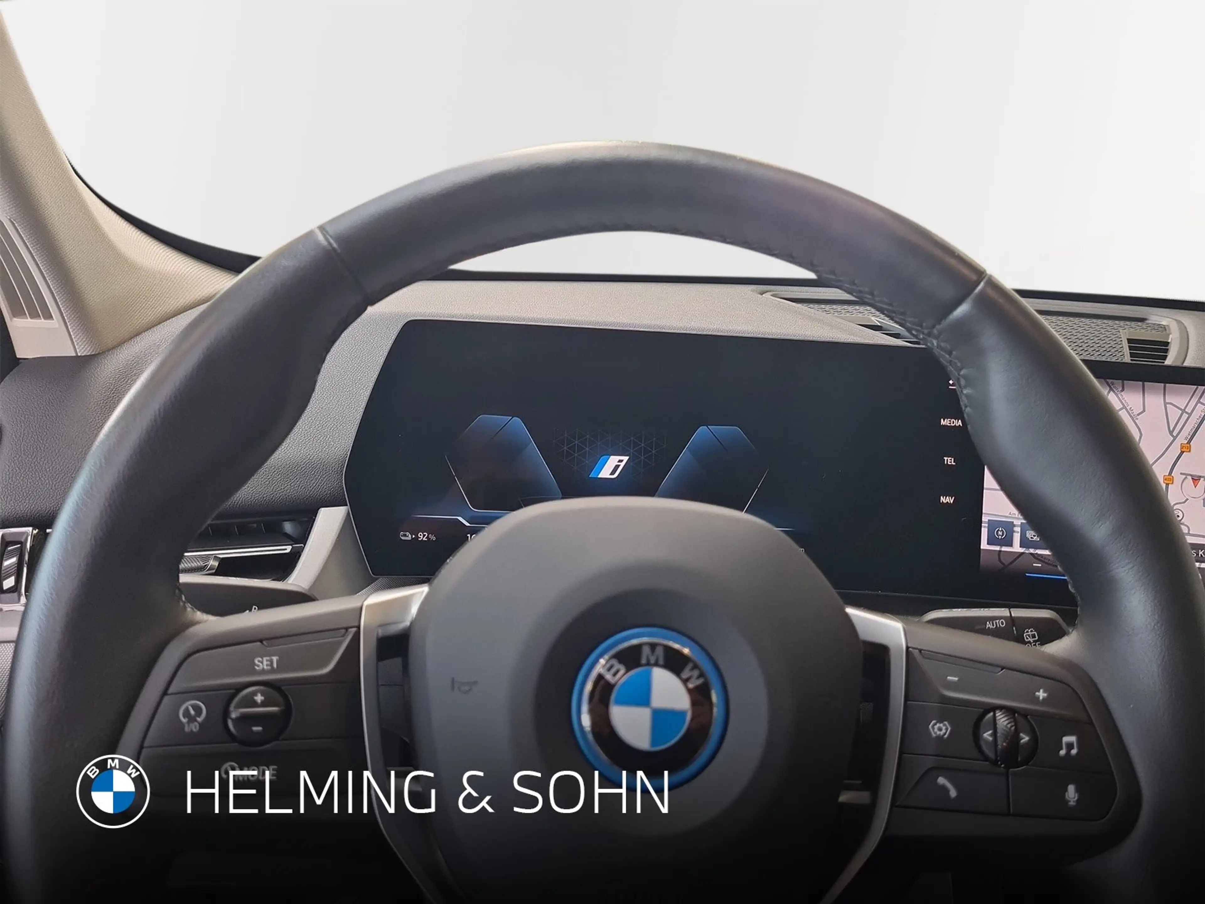 BMW iX1 xDrive30 DAB LED Komfortzg. RFK Shz. uvm. — photo 12