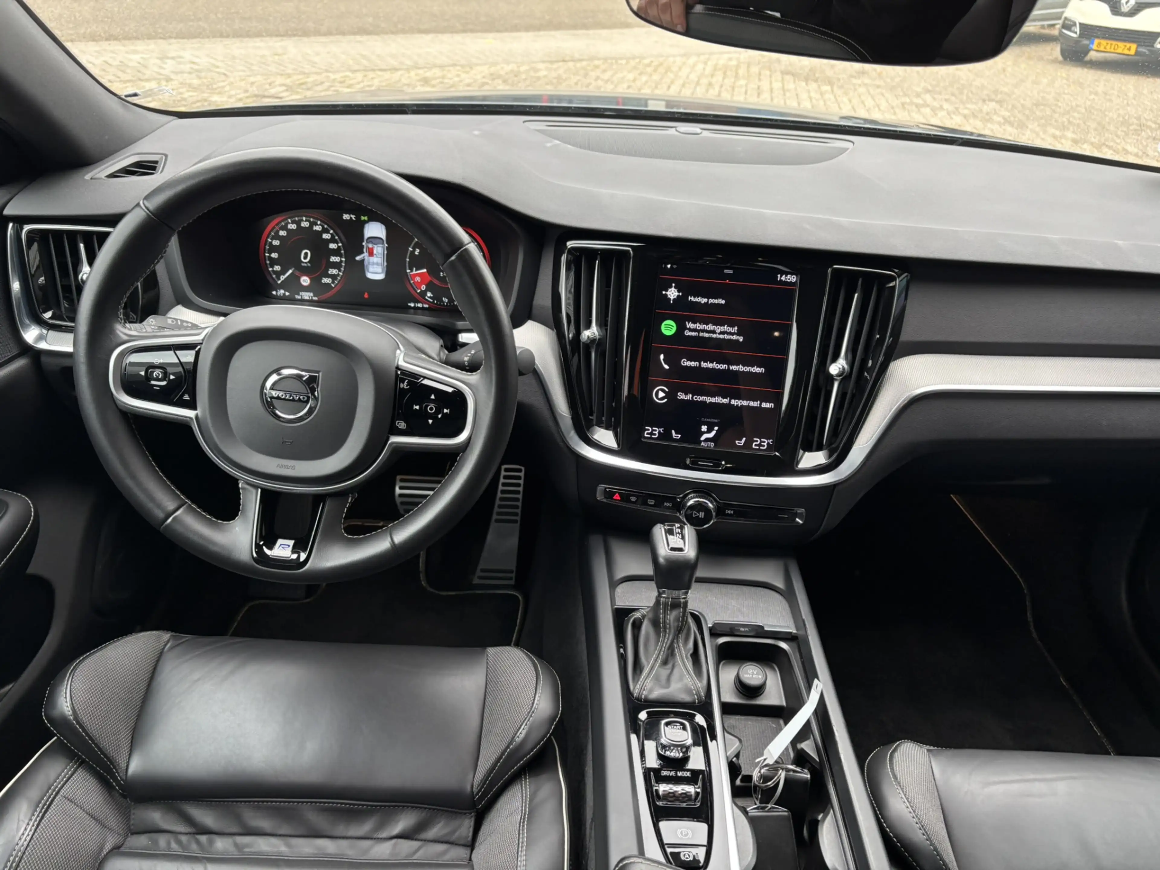 Volvo S60 2.0 T4 R-Design Polestar Engineerd / Applecarplay — photo 2