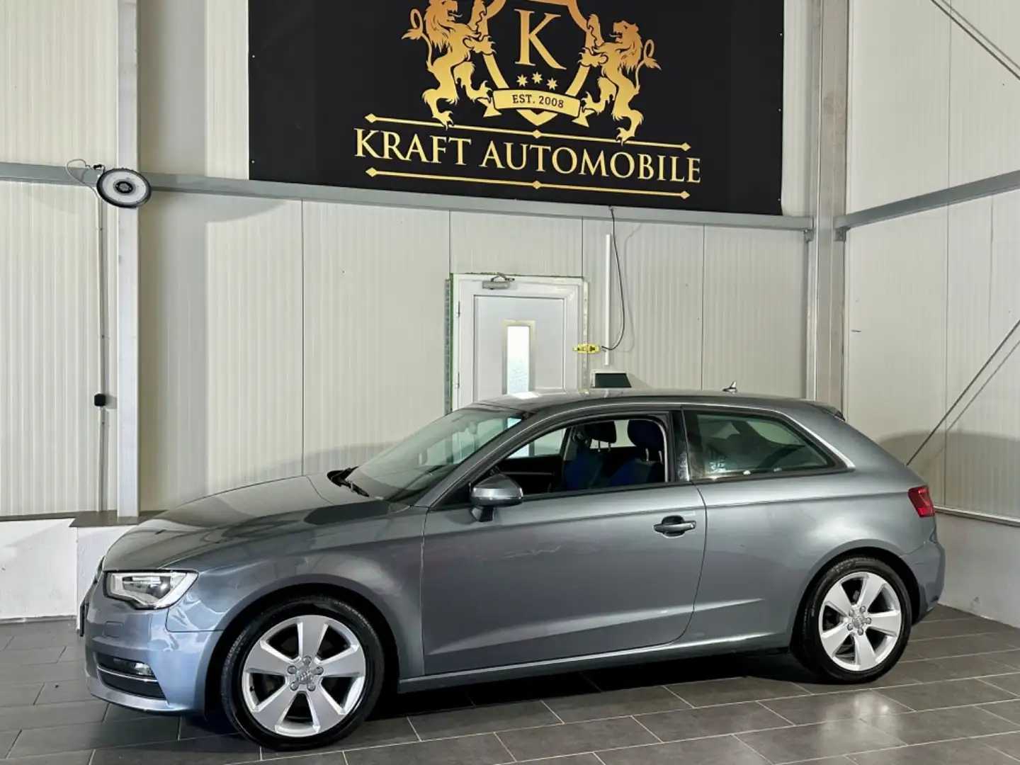 Audi A3 Ambition Sport/ S.Tronic-Navi-Tüv 2027-XENON Grau - 2