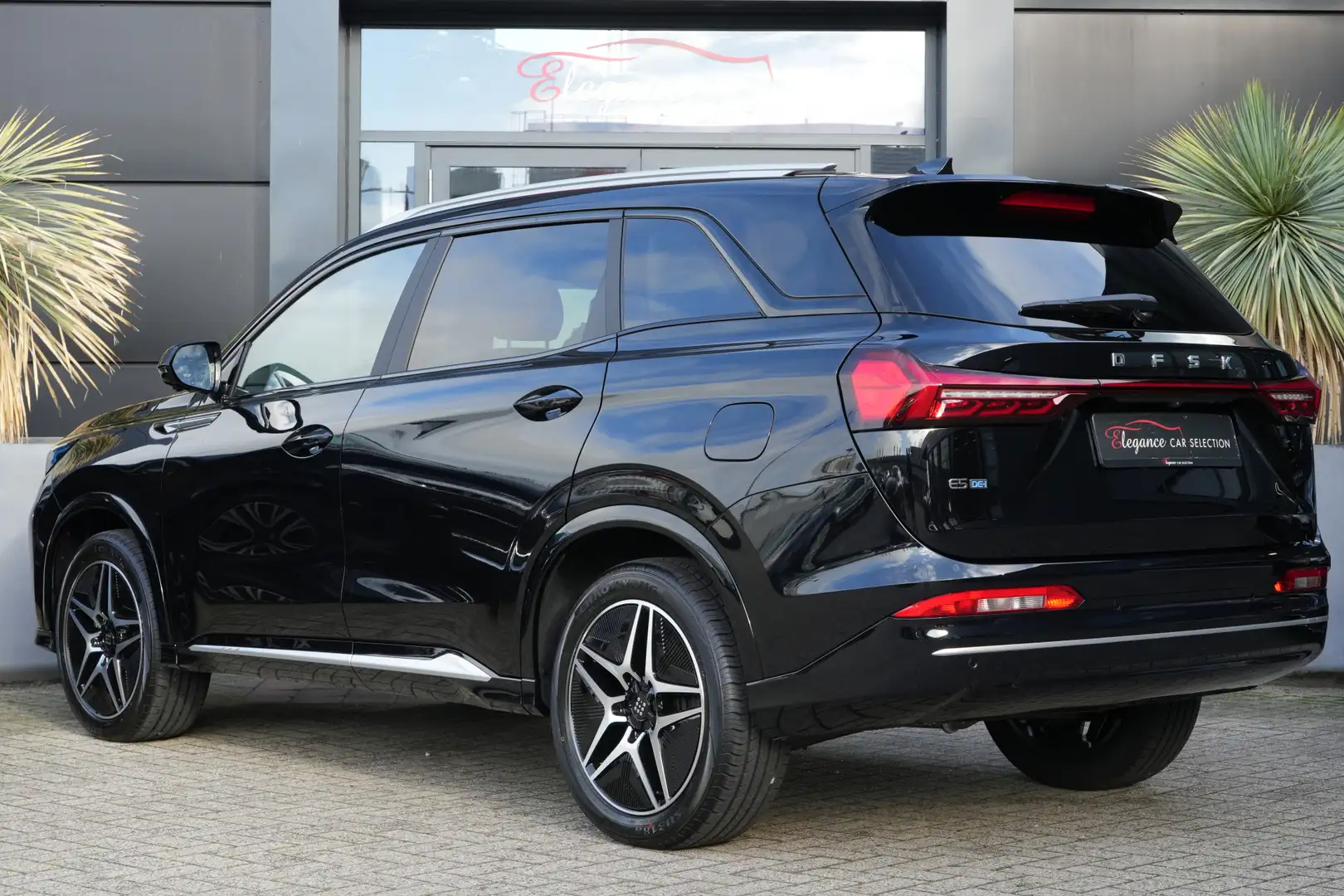 DFSK E5 Plug-In-Hybrid 288pk Panoramadak/CarAuto/360camera Noir - 2
