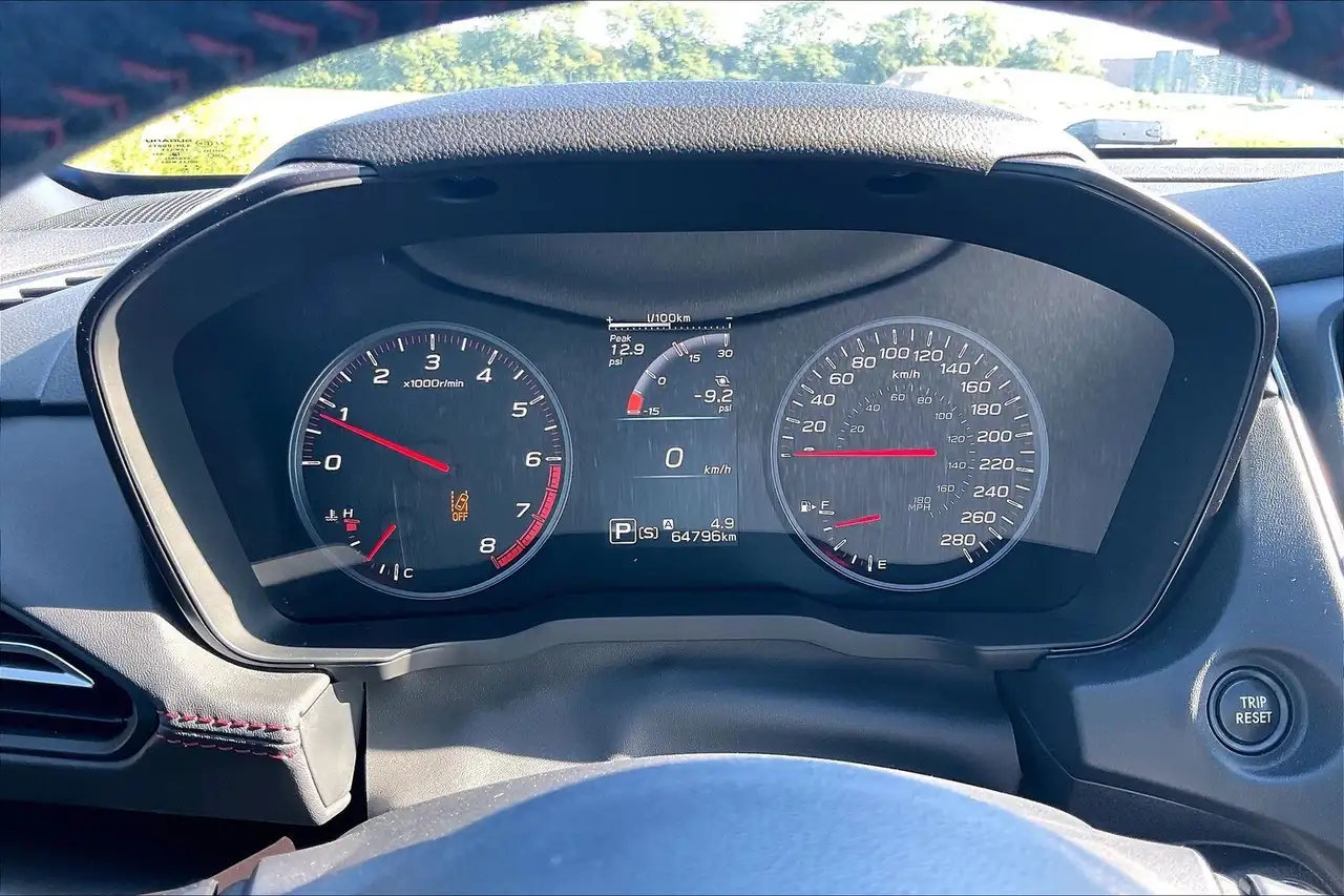 Subaru WRX снимка Subaru WRX