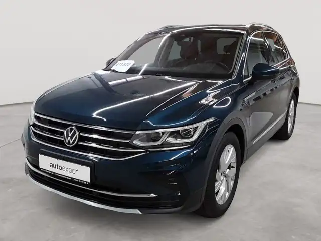 Volkswagen Tiguan view 2