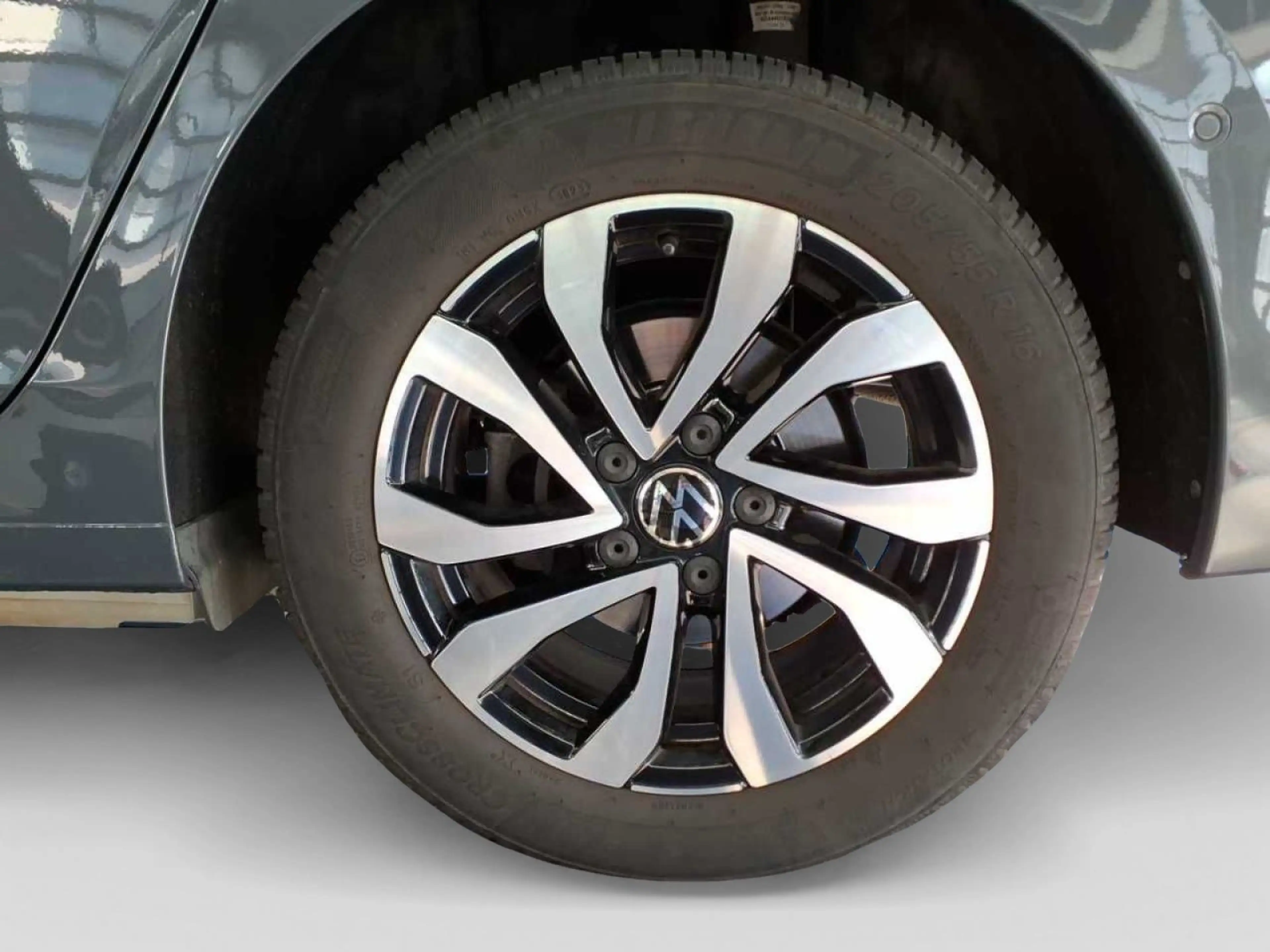 Volkswagen Golf Variant 1.5eTSI DSG Active AHK ACC Cam AppC — photo 7