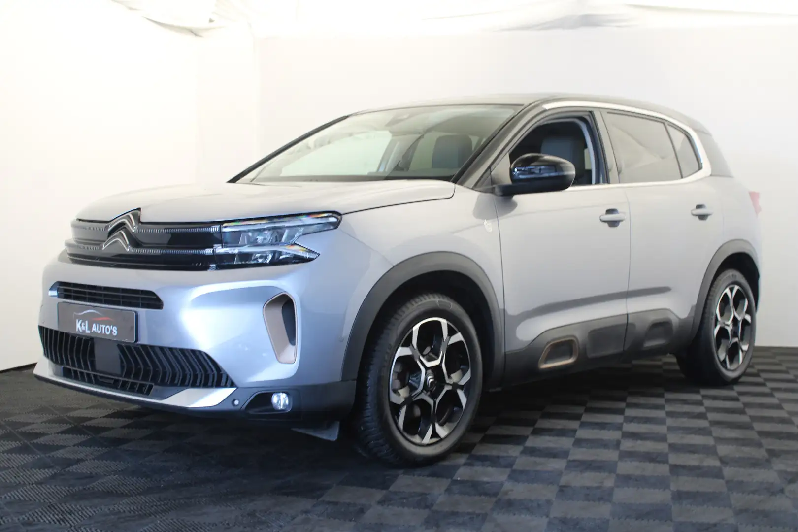Citroen C5 Aircross 1.2 PureTech Business Plus Grijs - 1