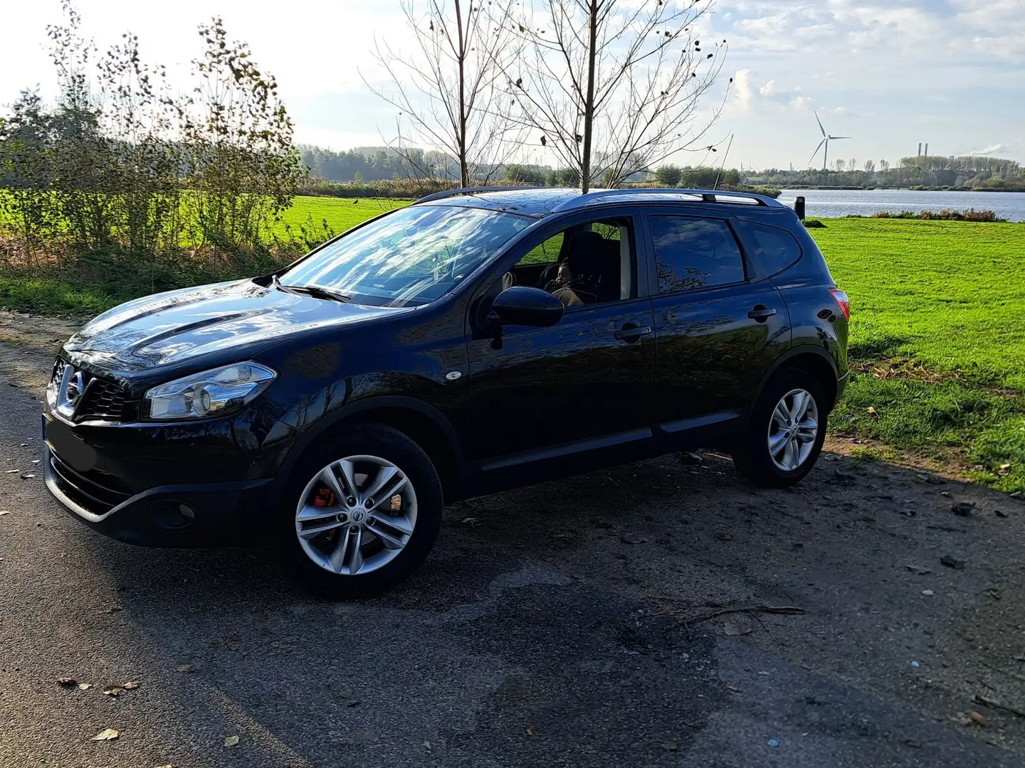 Nissan Qashqai+2 1.6 Optima Fekete - 1