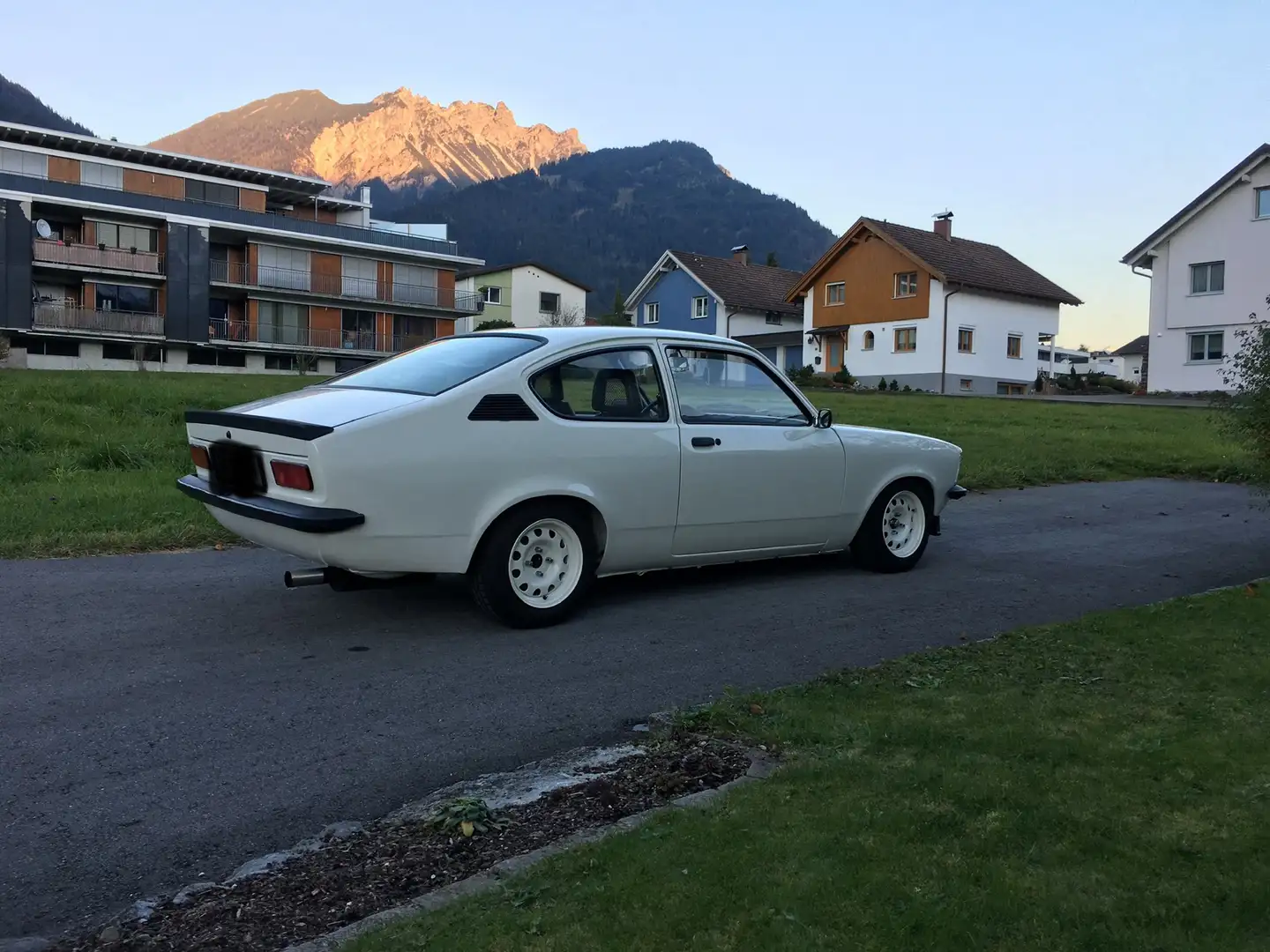 Opel Kadett Rallye - 2