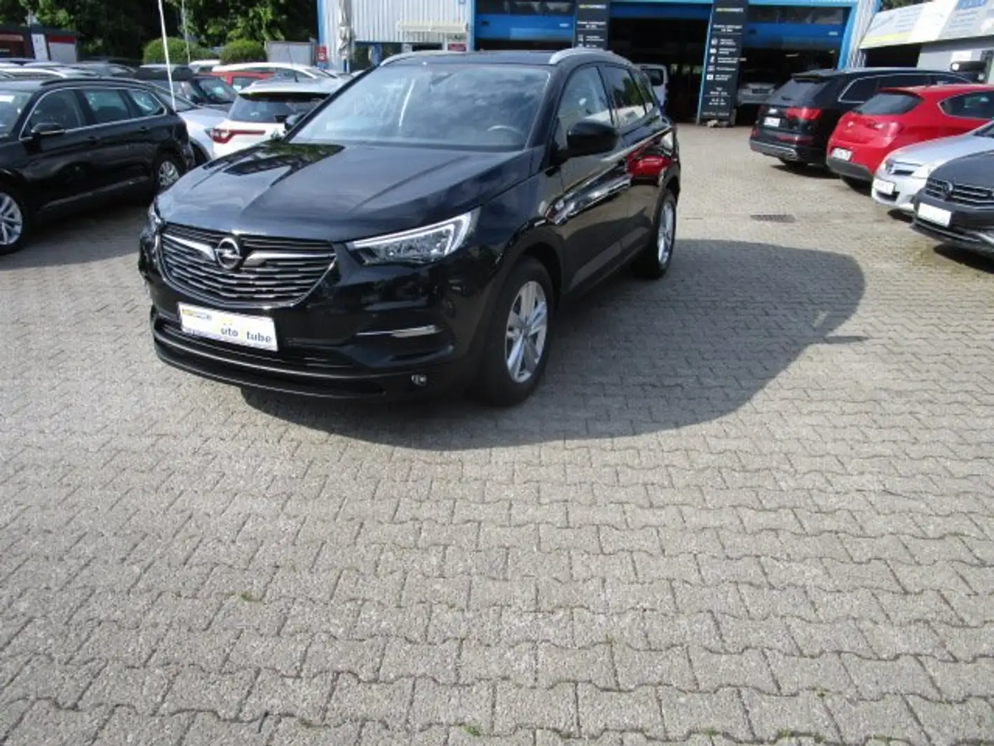 Opel Grandland X Edition mit fast voller Ausstattung! Schwarz - 2