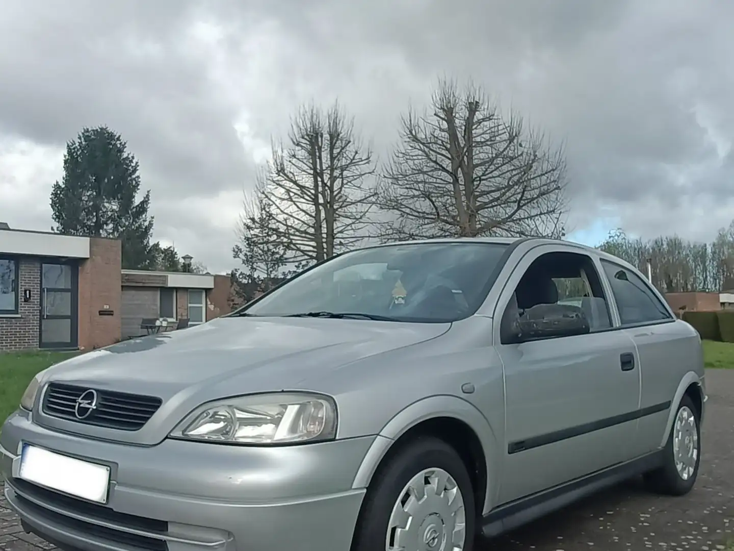 Opel Astra 1.2i ess. 133000km bon état prête a immatriculer Silver - 2