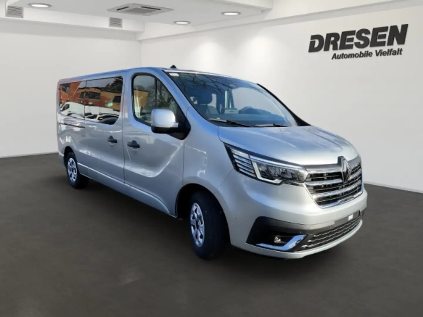 Renault Trafic Combi Grand Evolution Blue dCi 150 EDC *AHK,NAVI,K Grau - 2
