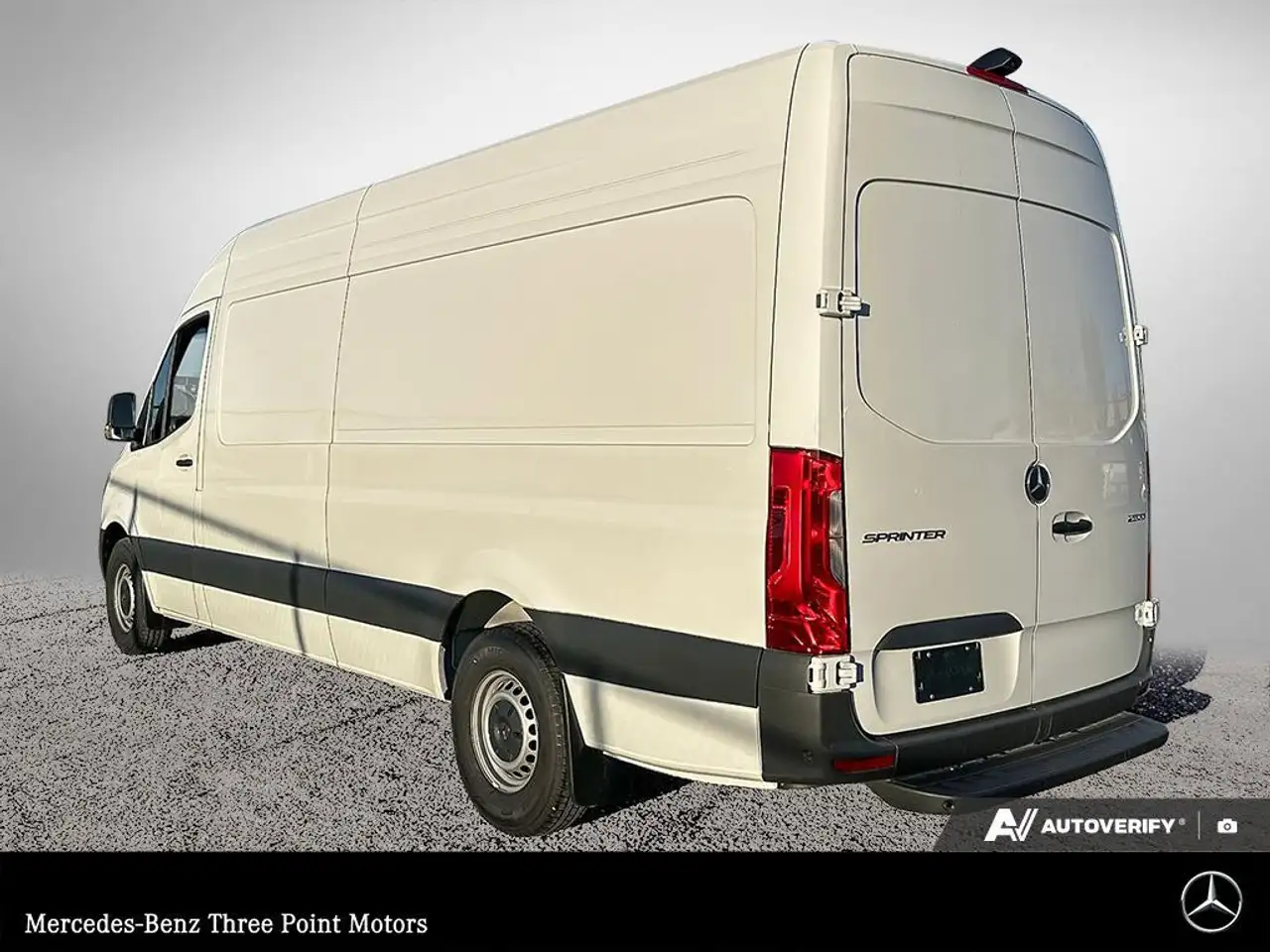 Mercedes-Benz Sprinter снимка Mercedes-Benz Sprinter
