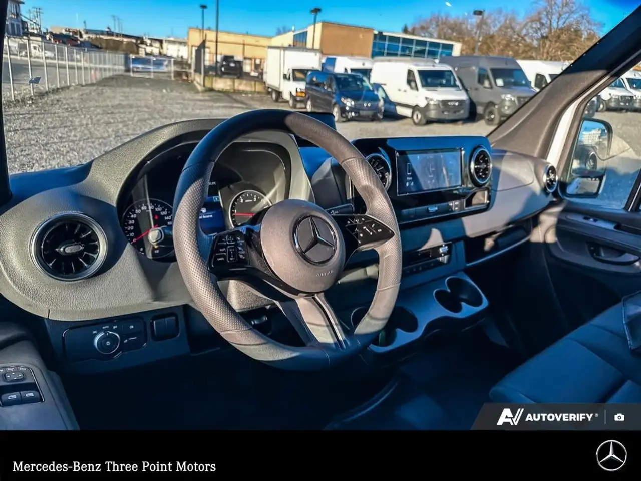 Mercedes-Benz Sprinter снимка Mercedes-Benz Sprinter