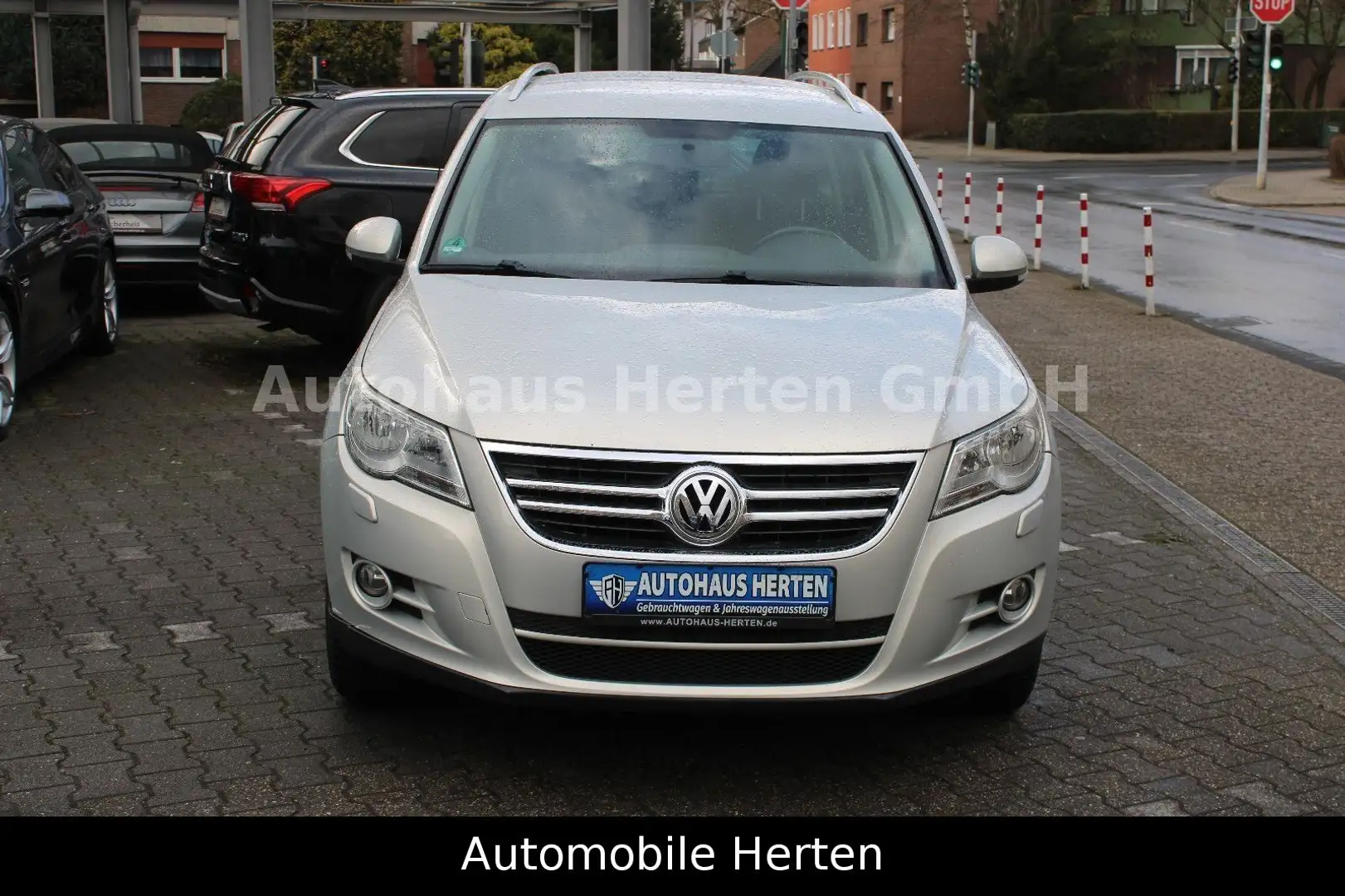 Volkswagen Tiguan 2.0 TFSI Sport & Style 4Motion*SHZ*TEMPO* Silber - 2