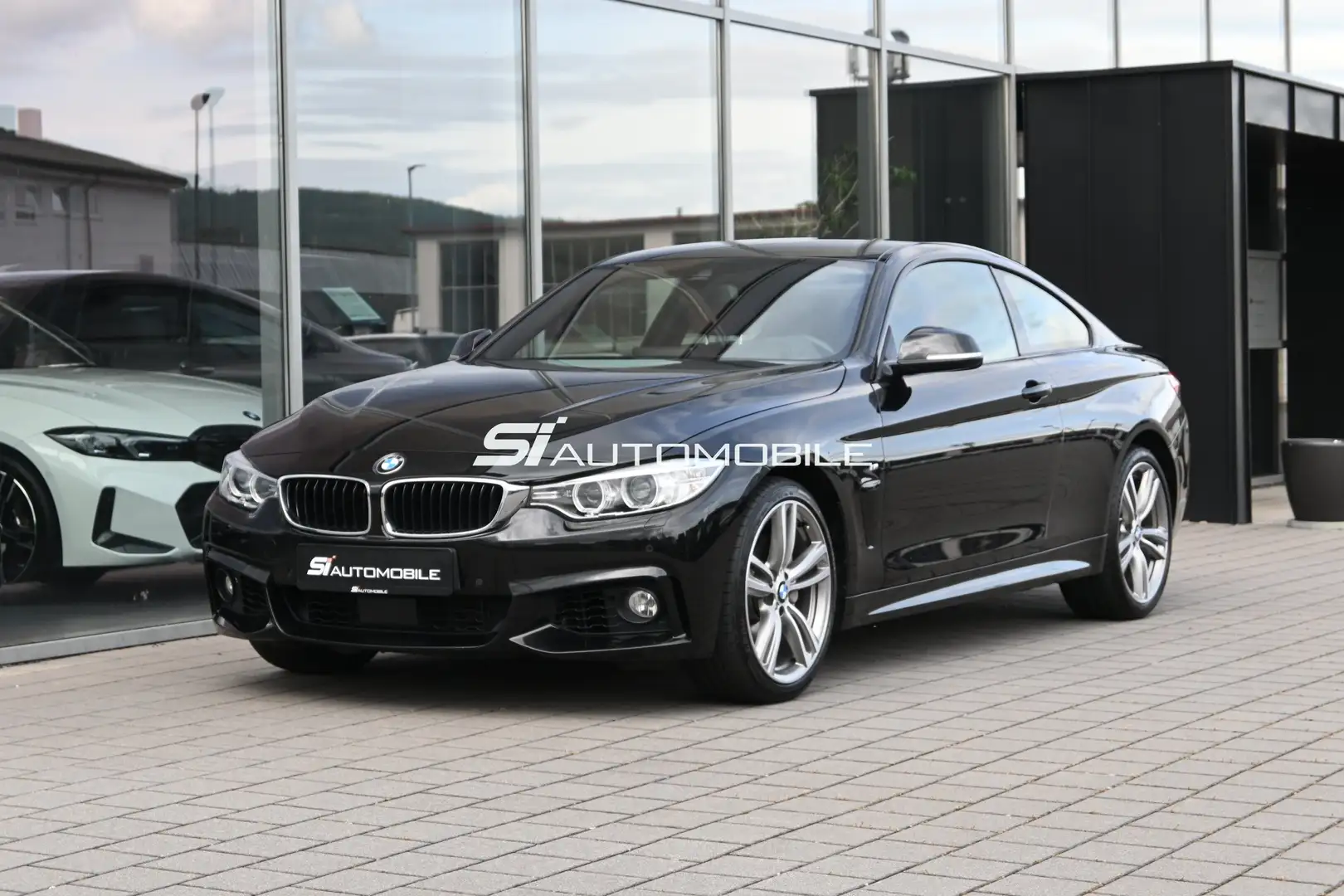 BMW 435 i xDrive Coupé M-Sport *ACC*HEAD-UP*KAMERA* Чёрный - 1