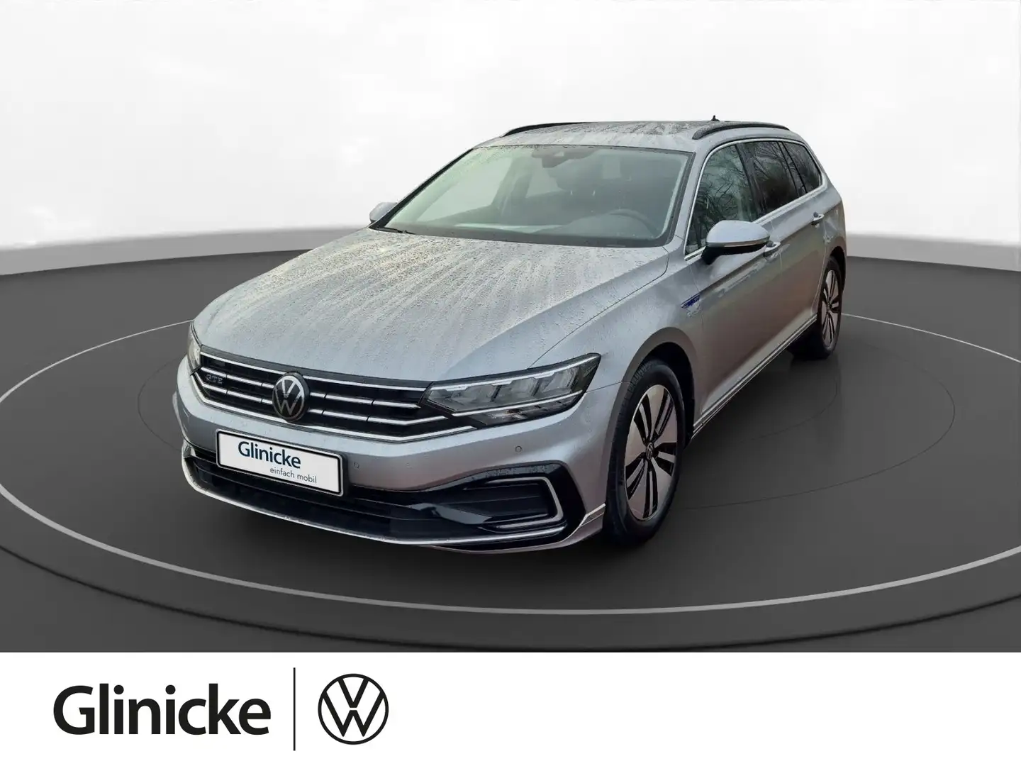 Volkswagen Passat Variant GTE Navi Pano Kamera SiHz Plateado - 1