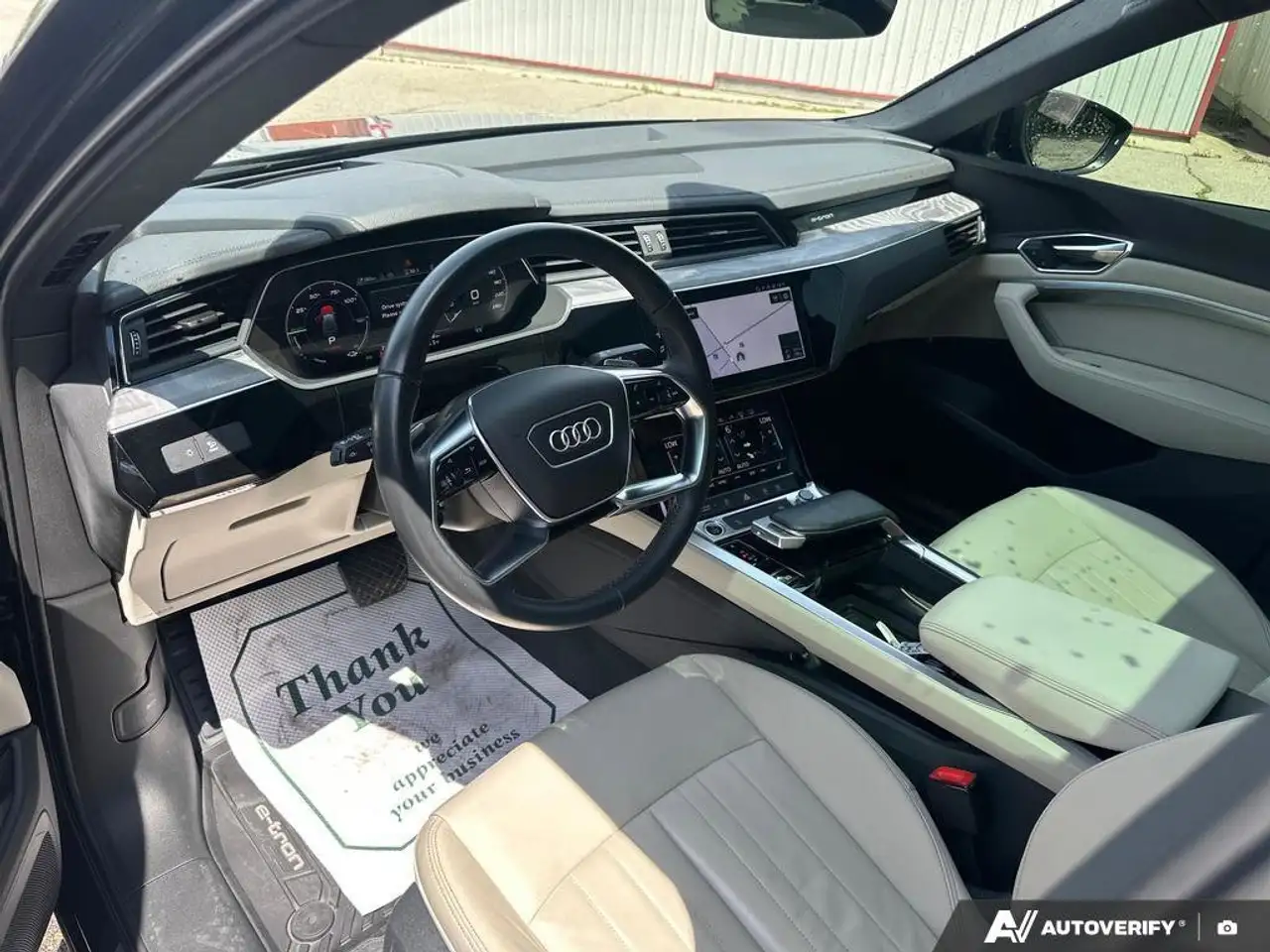 Audi Q8 e-tron снимка Audi Q8 e-tron