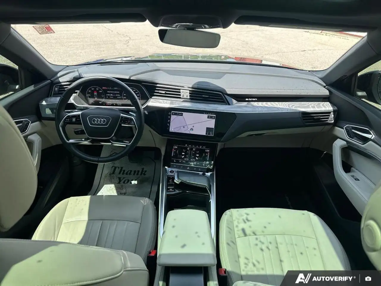 Audi Q8 e-tron снимка Audi Q8 e-tron