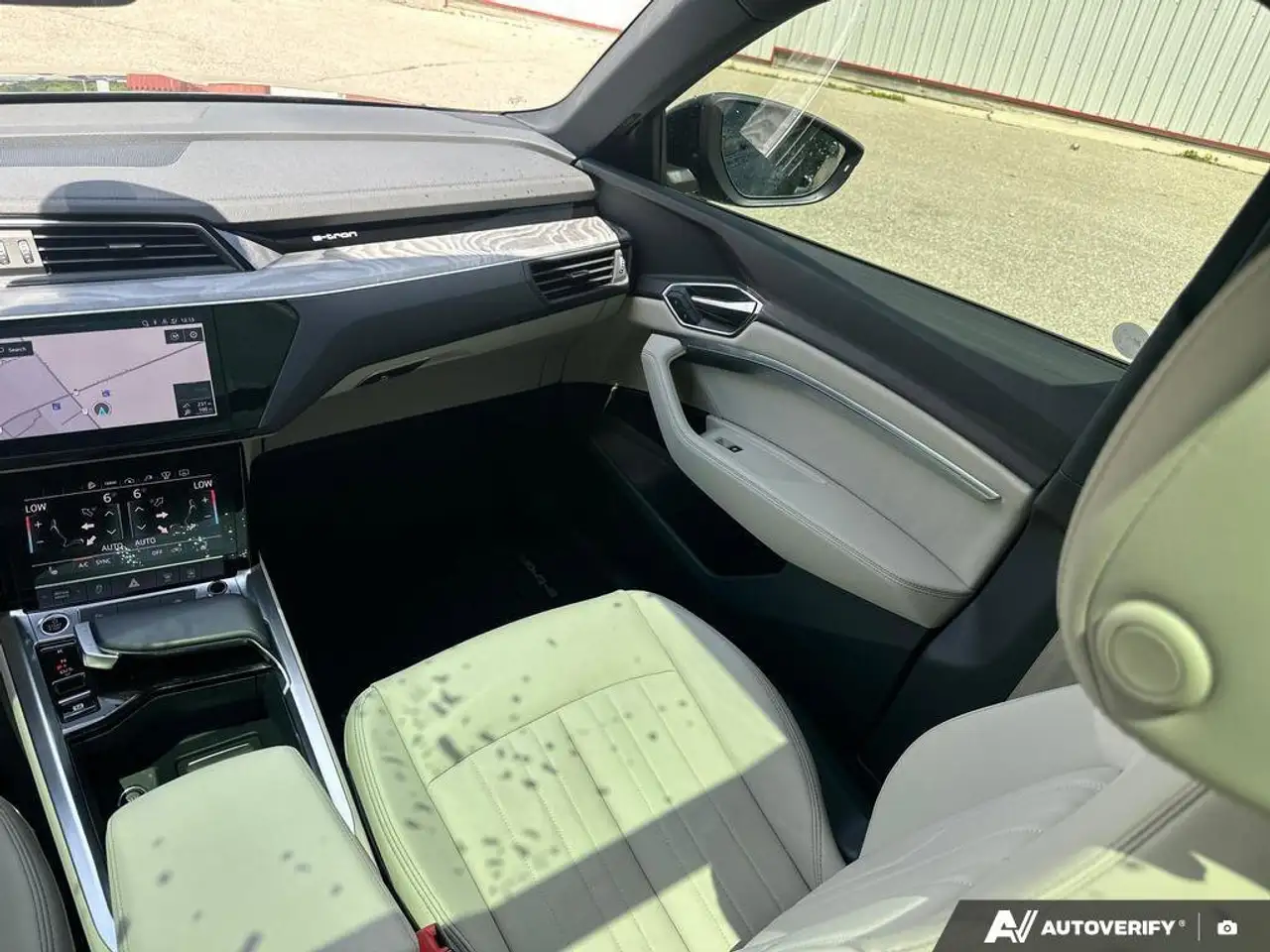 Audi Q8 e-tron снимка Audi Q8 e-tron
