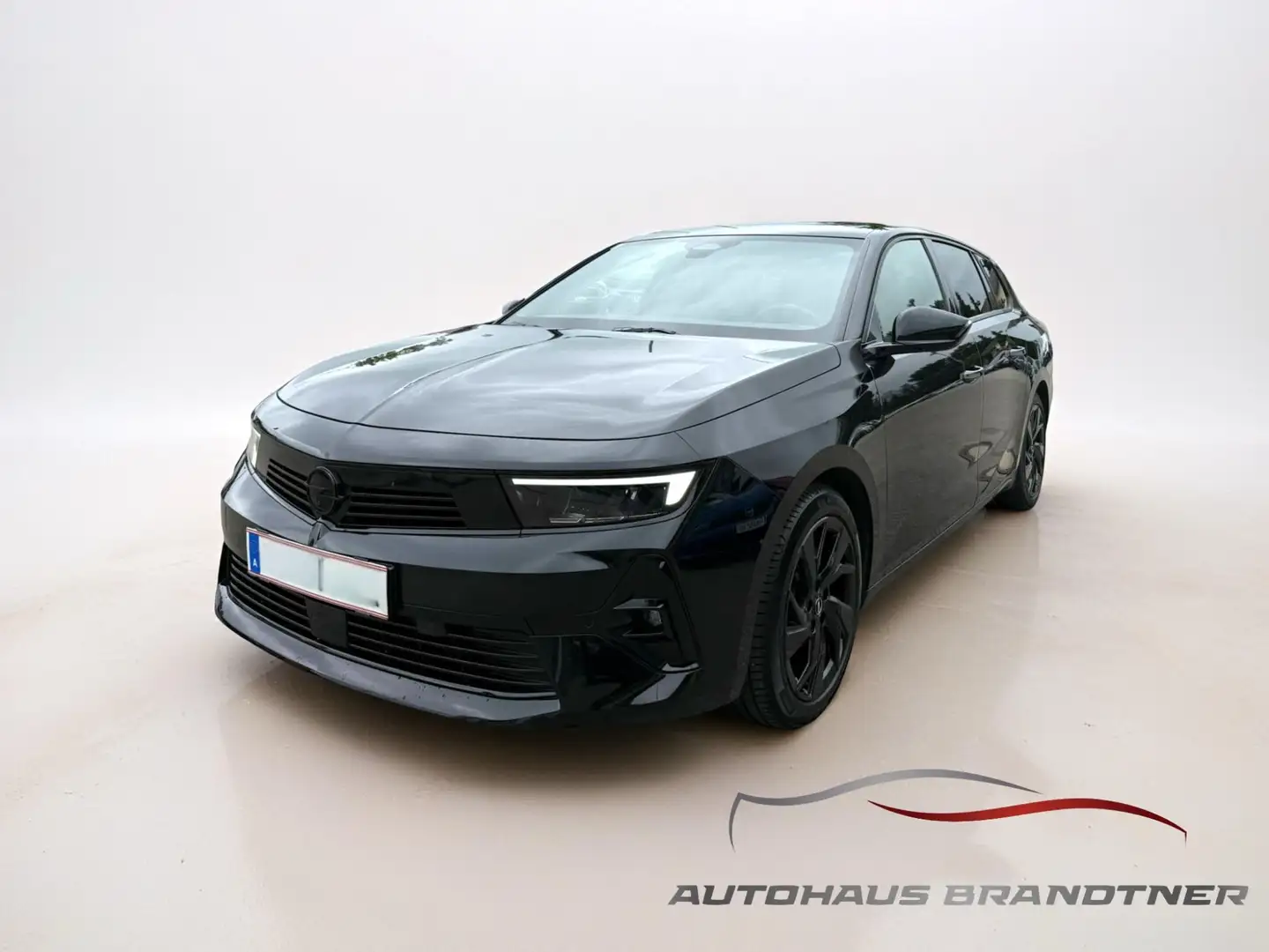 Opel Astra GS Line Schwarz - 1