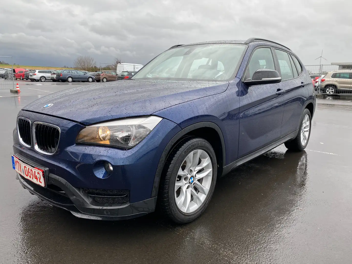 BMW X1 18i AT Sport 1Hd Schckheft u-frei SHZ PDC Tuv11/26 Blauw - 1