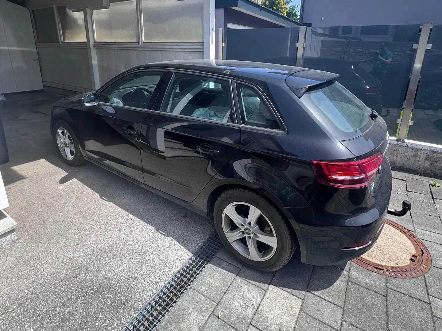 Audi A3 A3 SB 1,0 TFSI intense intense Schwarz - 2