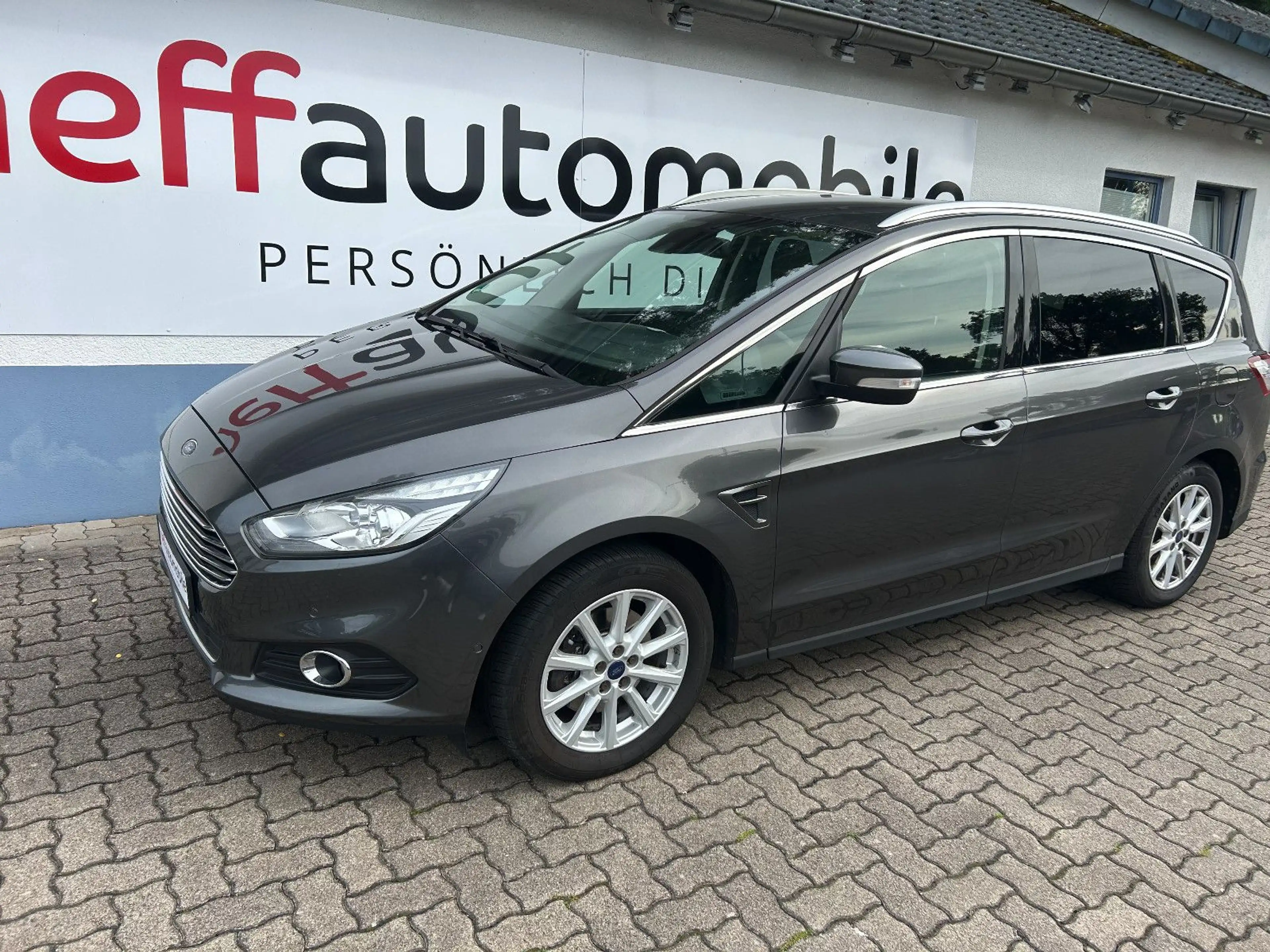 Ford S-Max 1.5 Titanium Navi+AHK+Memory+Tempomat