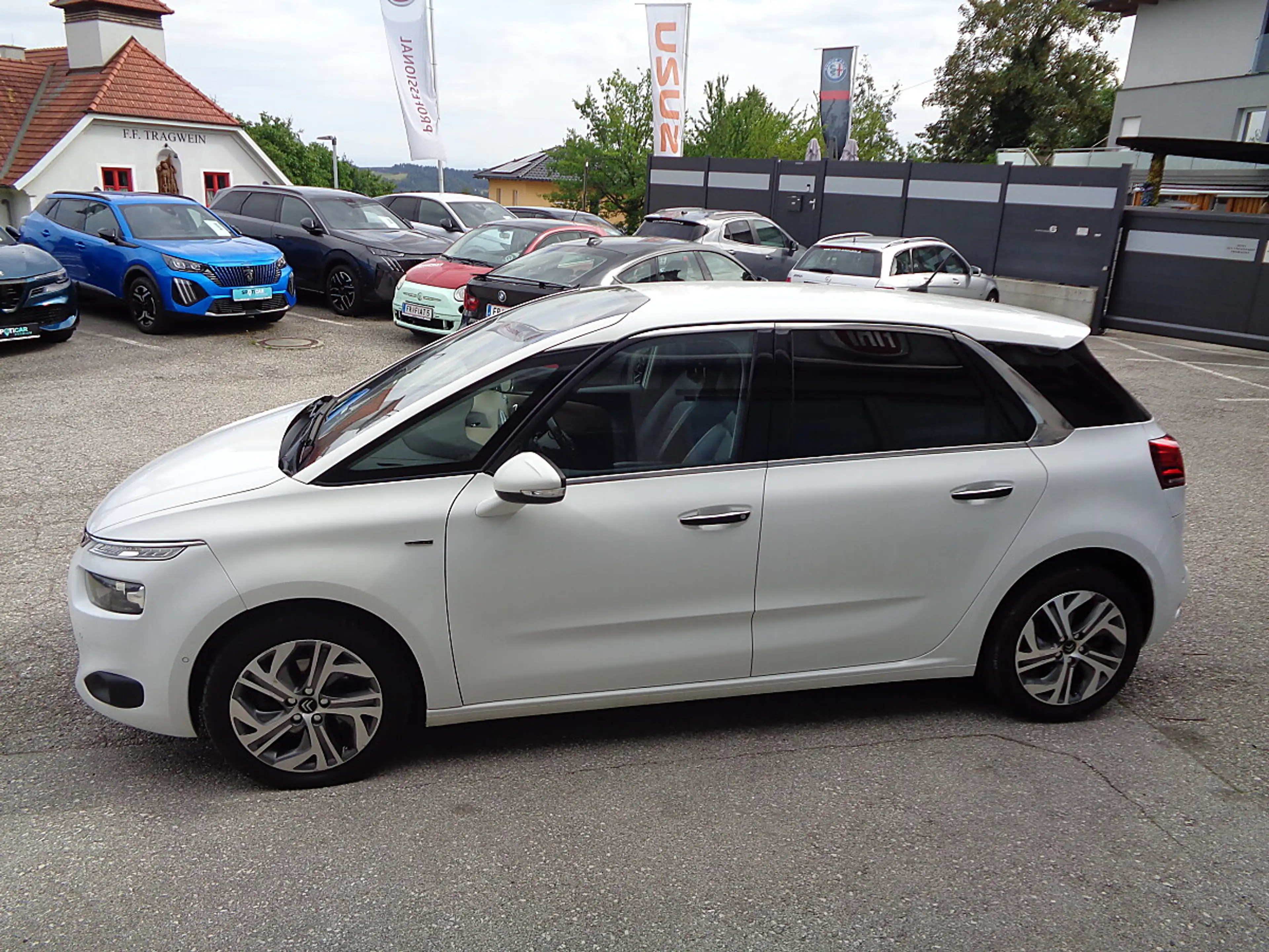Citroen C4 Picasso BlueHDi 150 EAT6 Exclusive Aut. — photo 11