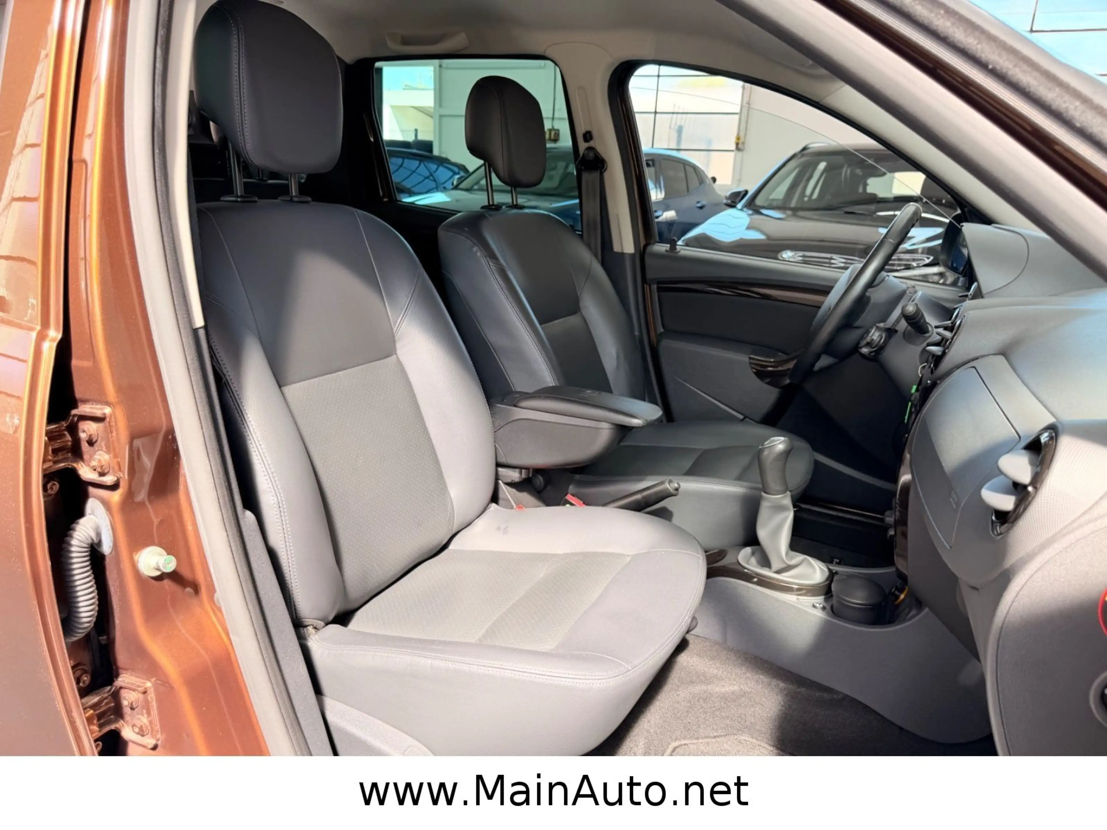 Dacia Duster Prestige 4x2 1.Hand/56000KM/Leder/SHZ — photo 12