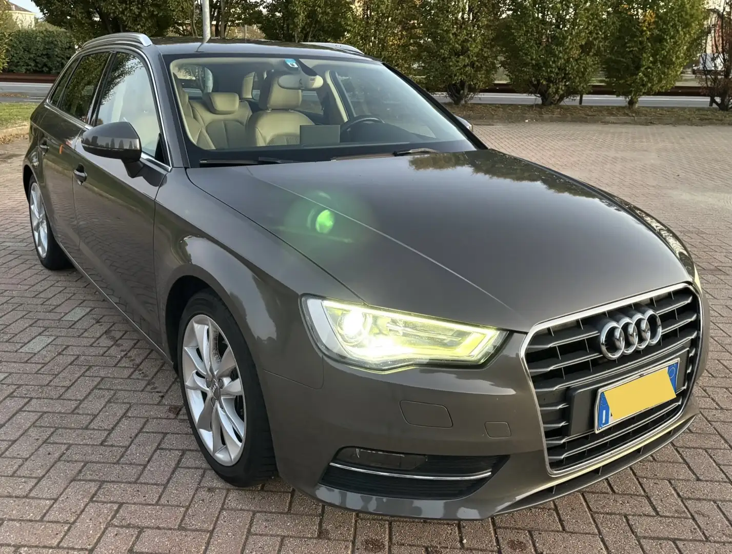 Audi A3 Sportback 1.4 tfsi Ambition - 1