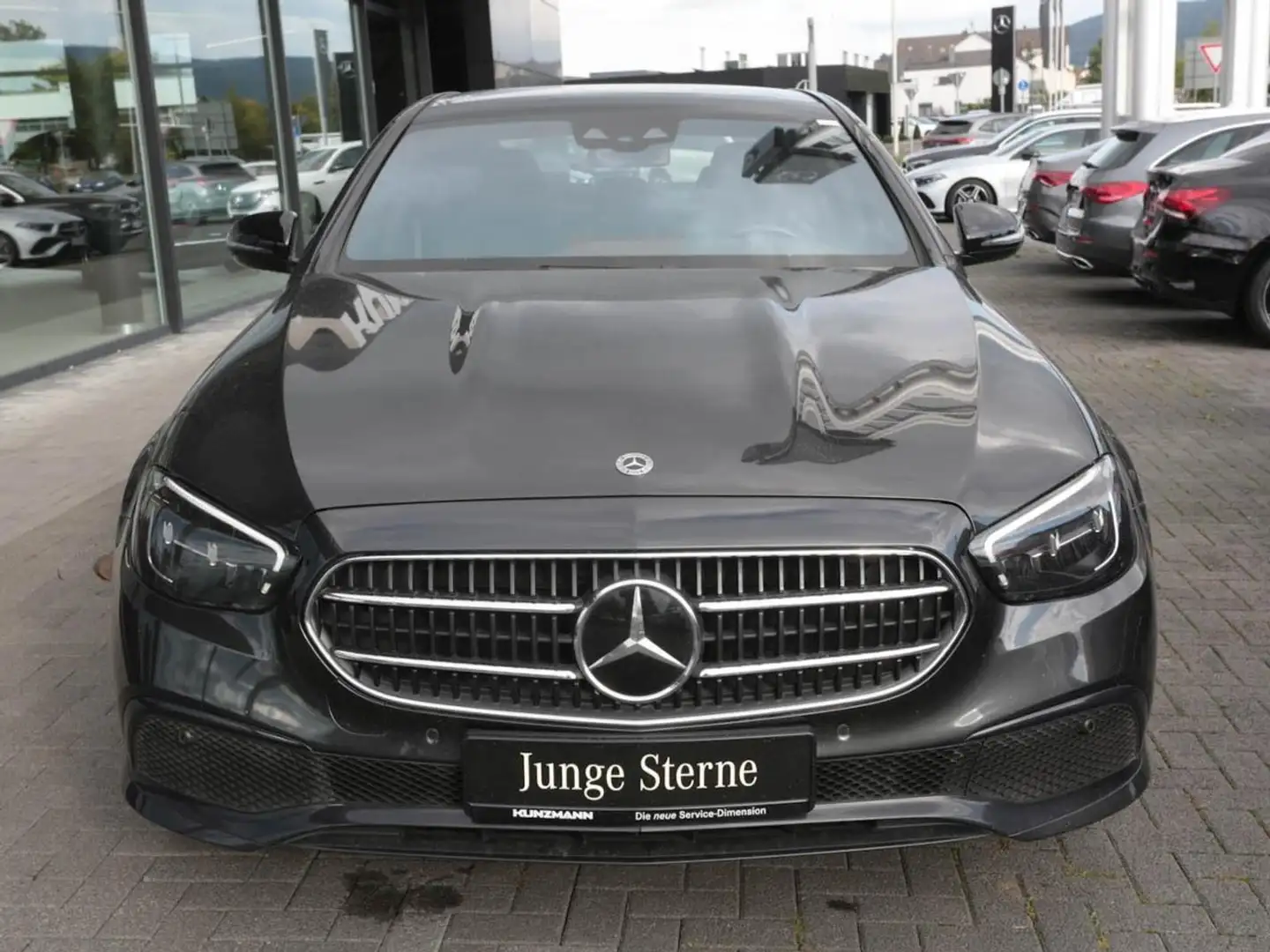 Mercedes-Benz E 300 e  Avantgarde Night Panorama Distronic+ Gris - 2