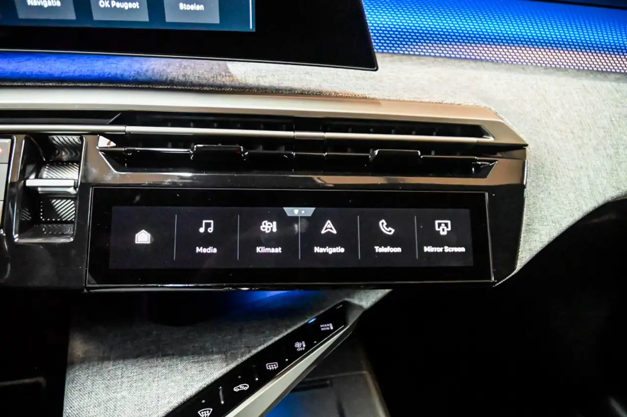 Peugeot 5008 Hybrid 145 GT | 7p | STOELVERWARMING | ACC | 17