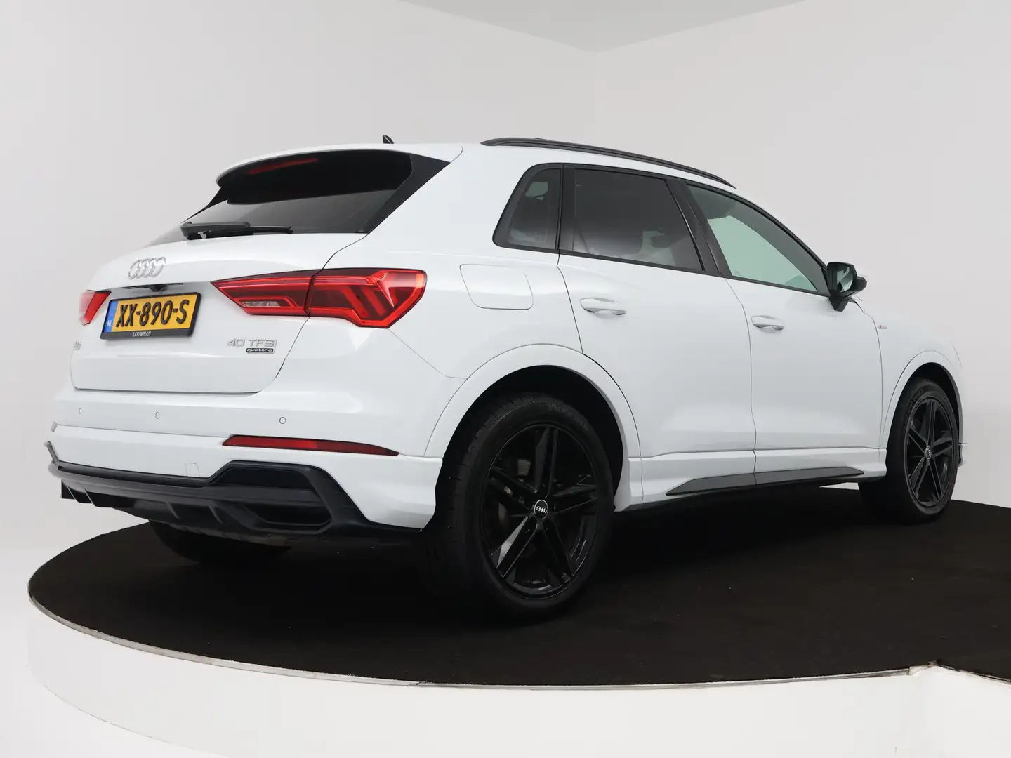 Audi Q3 40 TFSI quattro S Line Pro Line S | Automaat | Pan Weiß - 2
