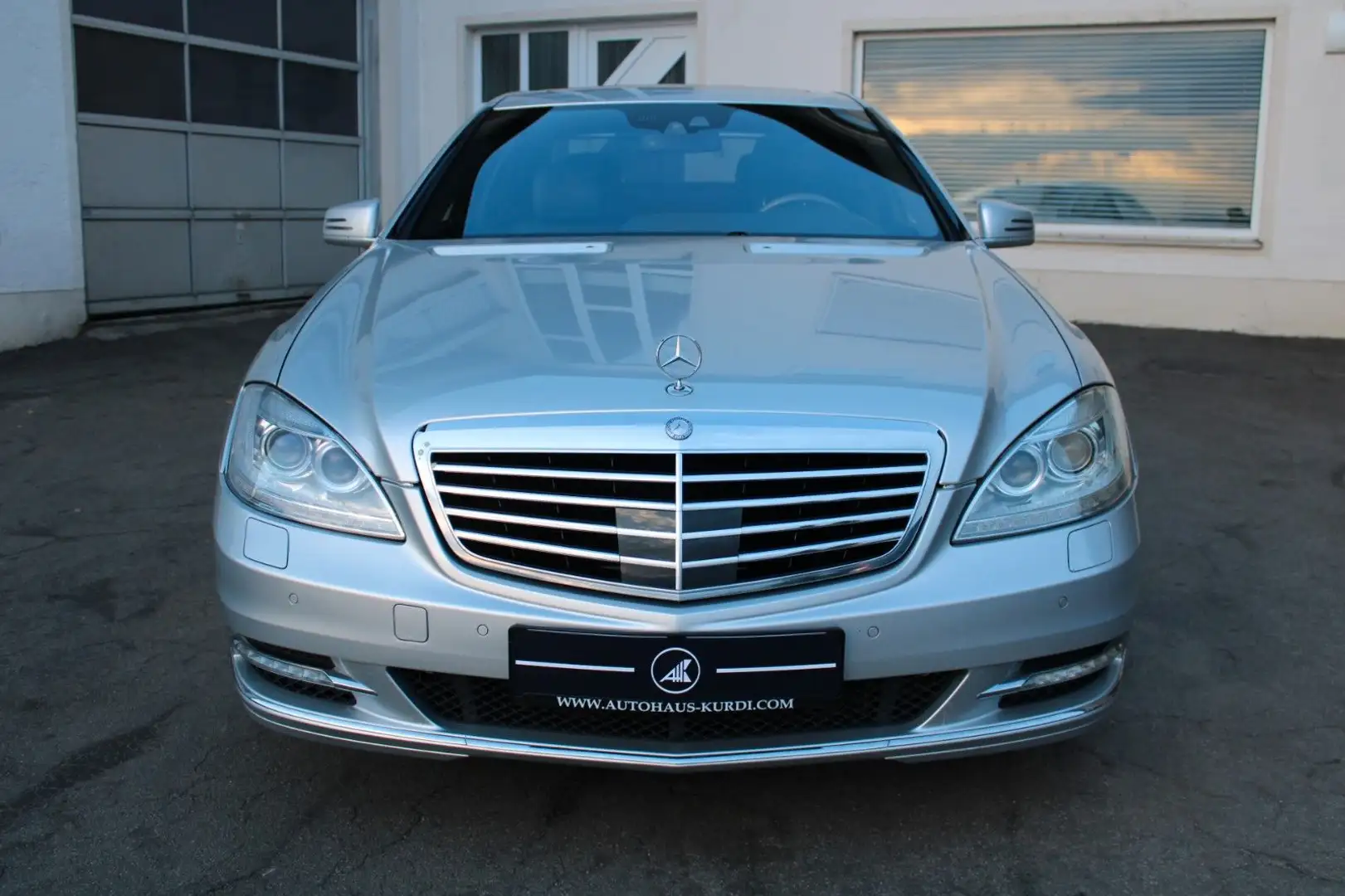 Mercedes-Benz S 500 S500 BE AMG 4M NIGHTVIEW*H&K*MASSAGE*ACC*TV*1.HD srebrna - 2