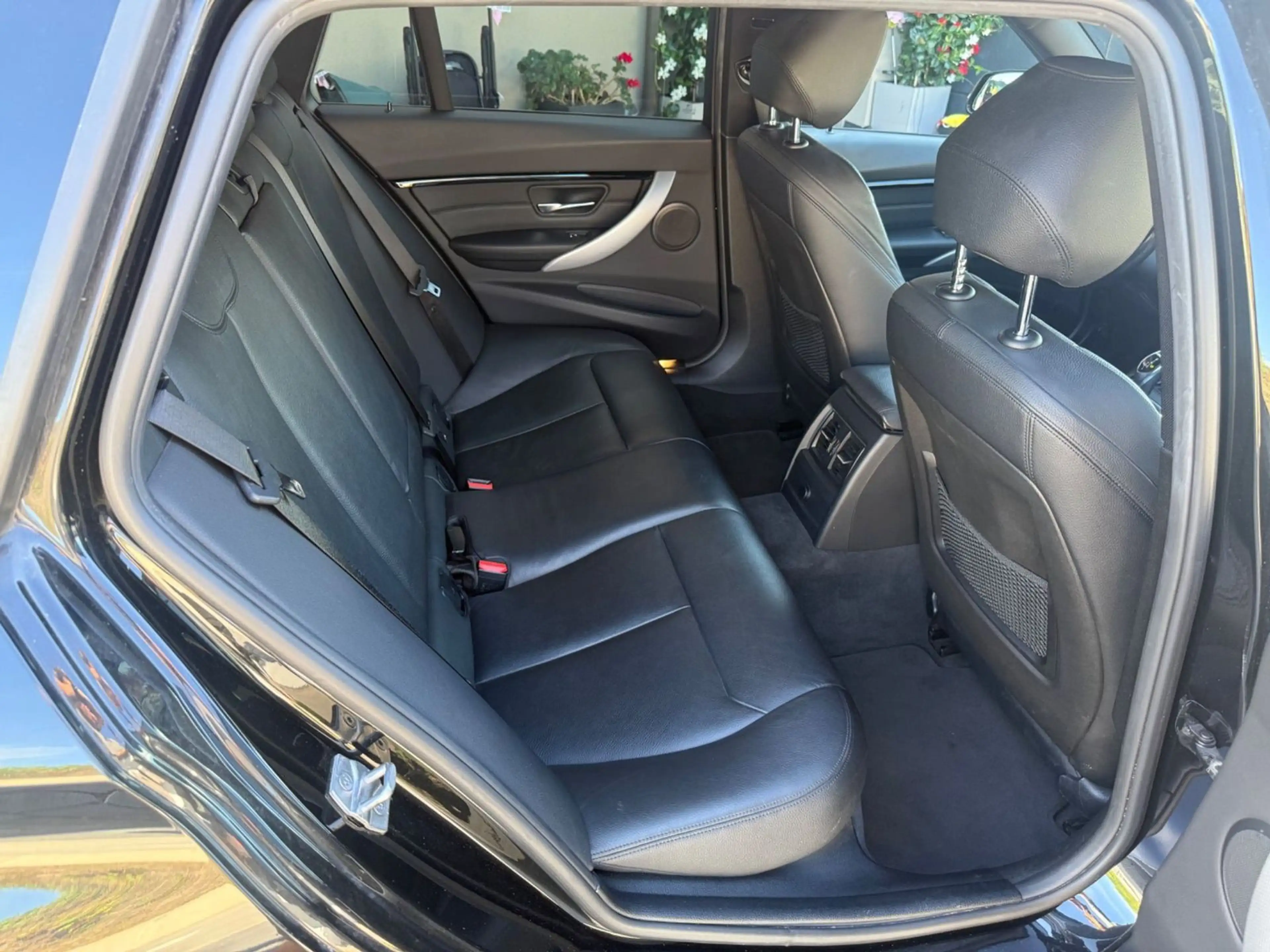 BMW 325 3er - 325 d M Sportpaket — photo 10