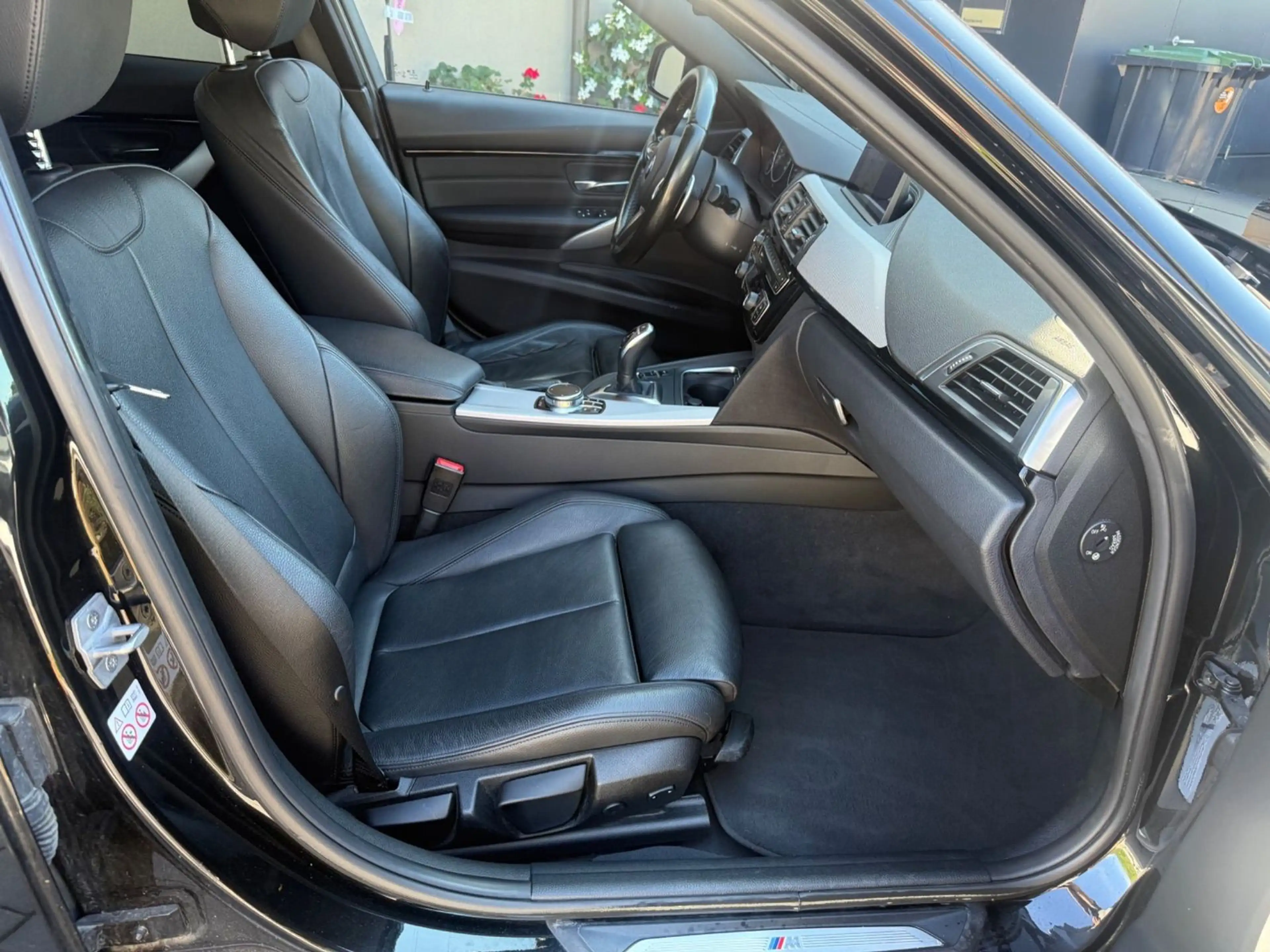 BMW 325 3er - 325 d M Sportpaket — photo 9