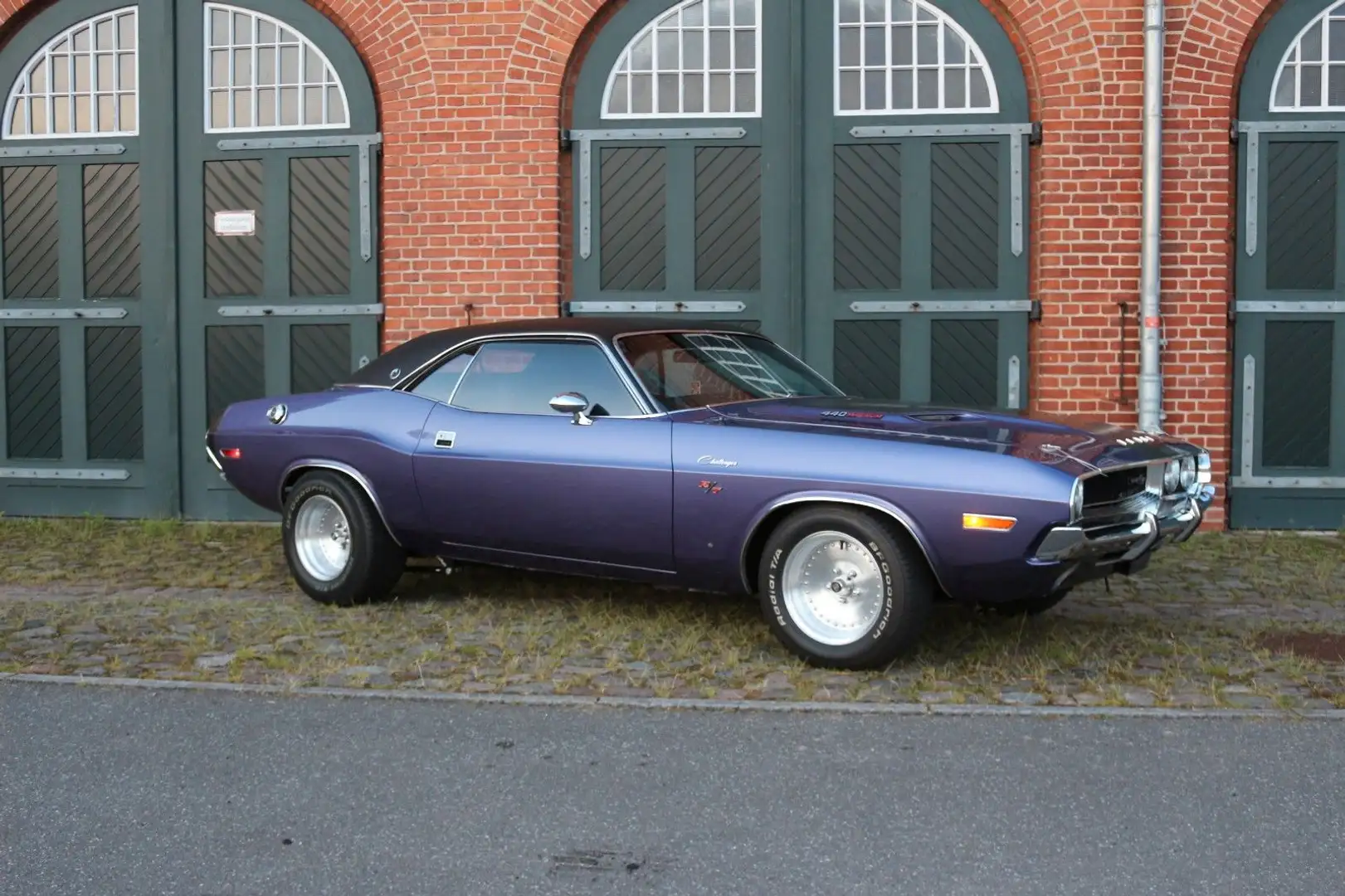 Dodge Challenger R/T Special Edition Lila - 1