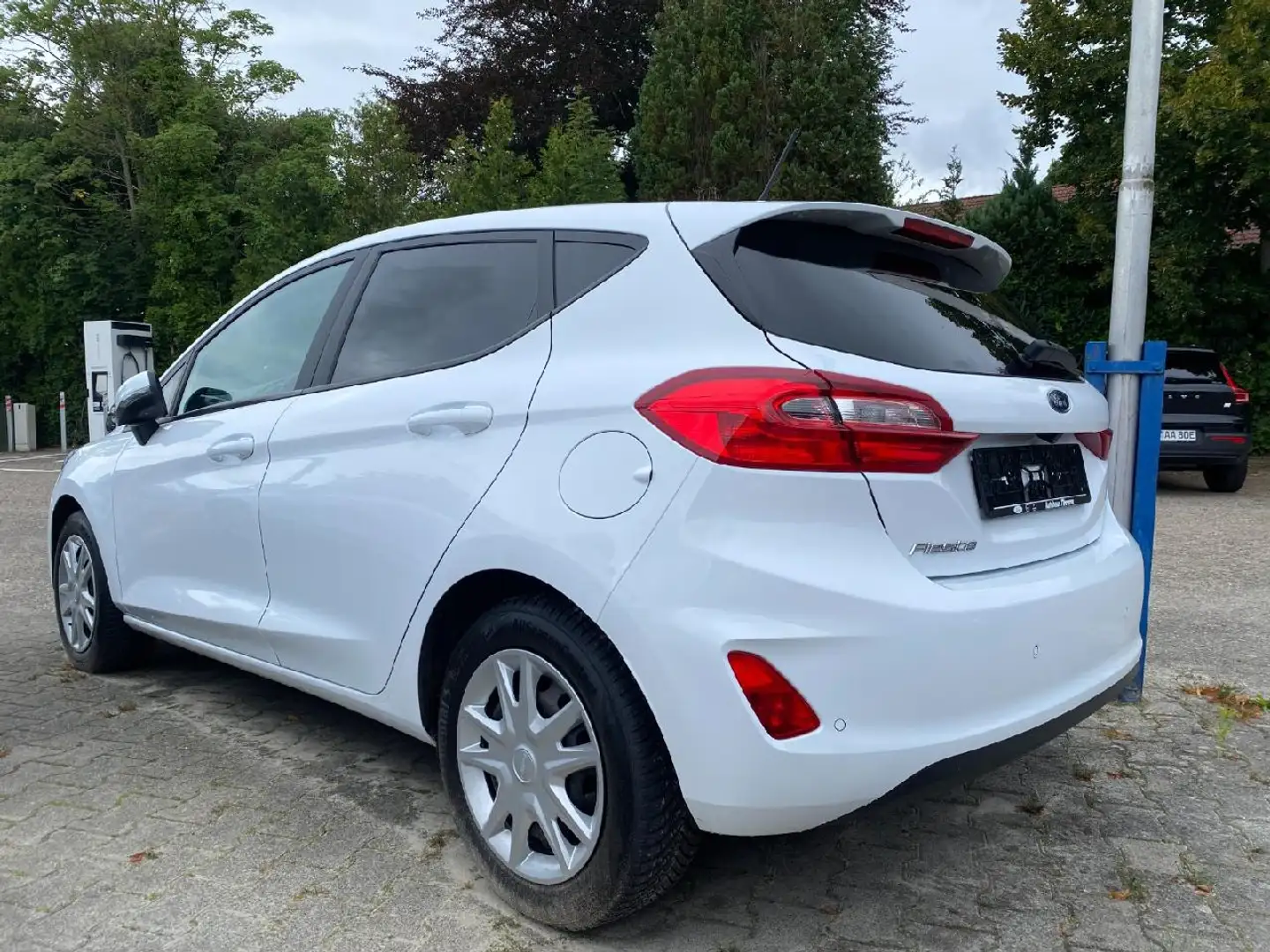 Ford Fiesta Cool & Connect *Navi-RFK-SHZ* Weiß - 2