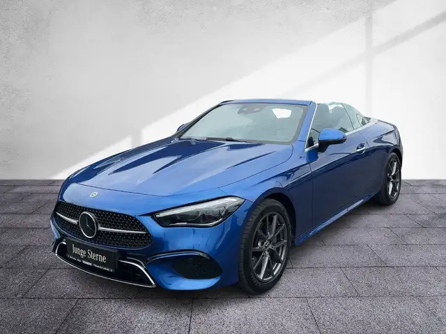 Mercedes-Benz CLE 220 d Cabriolet AVANTGARDE LED LRHZG Distr Ansicht 2