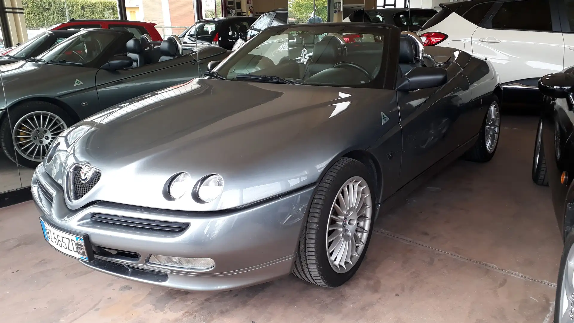 Alfa Romeo Spider Spider 2.0 ts 16v L 150cv Gris - 2