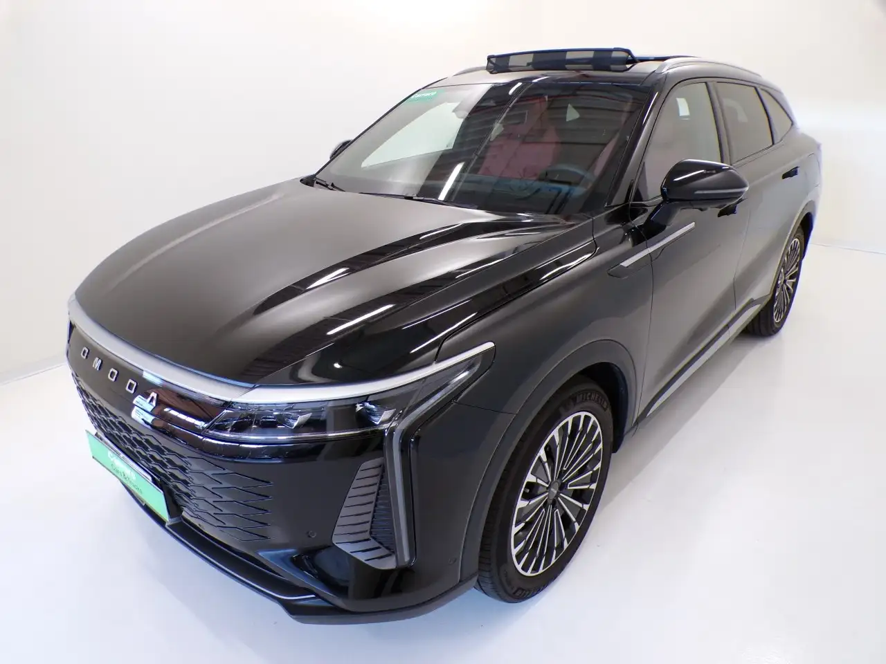 Omoda 9