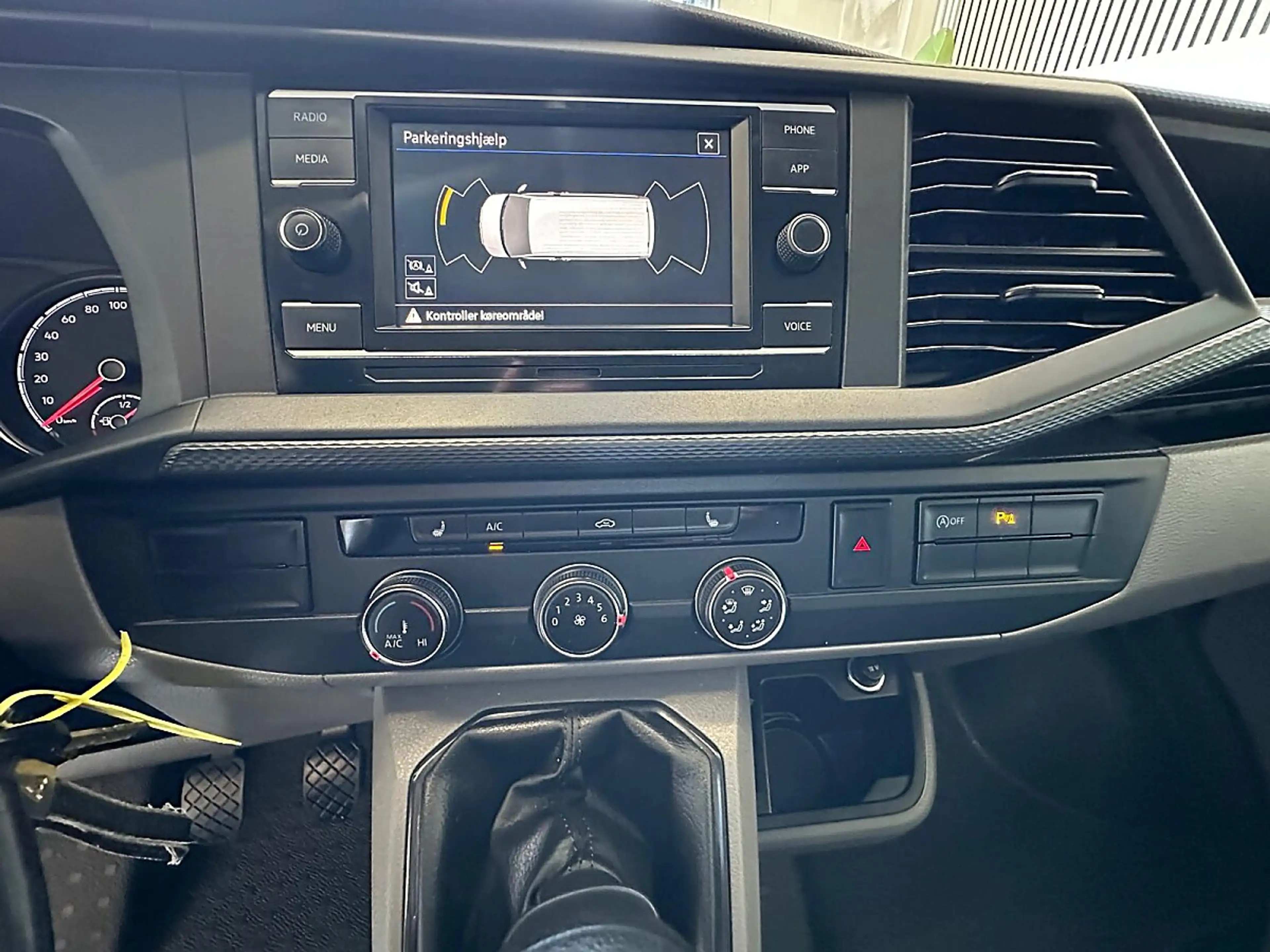 Volkswagen T6.1 Transporter T6.1Transporter KR Flügeltüren, Klima, li u. re... — photo 4