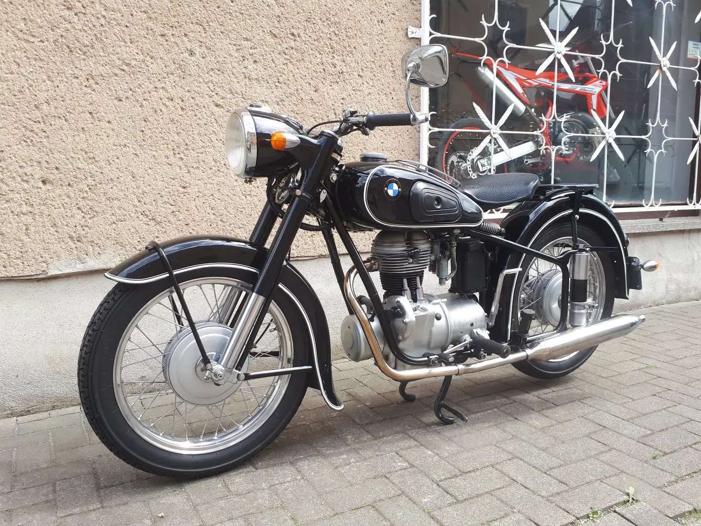 BMW R 25 R 25/3 schöner restaurierter Zustand Schwarz - 2