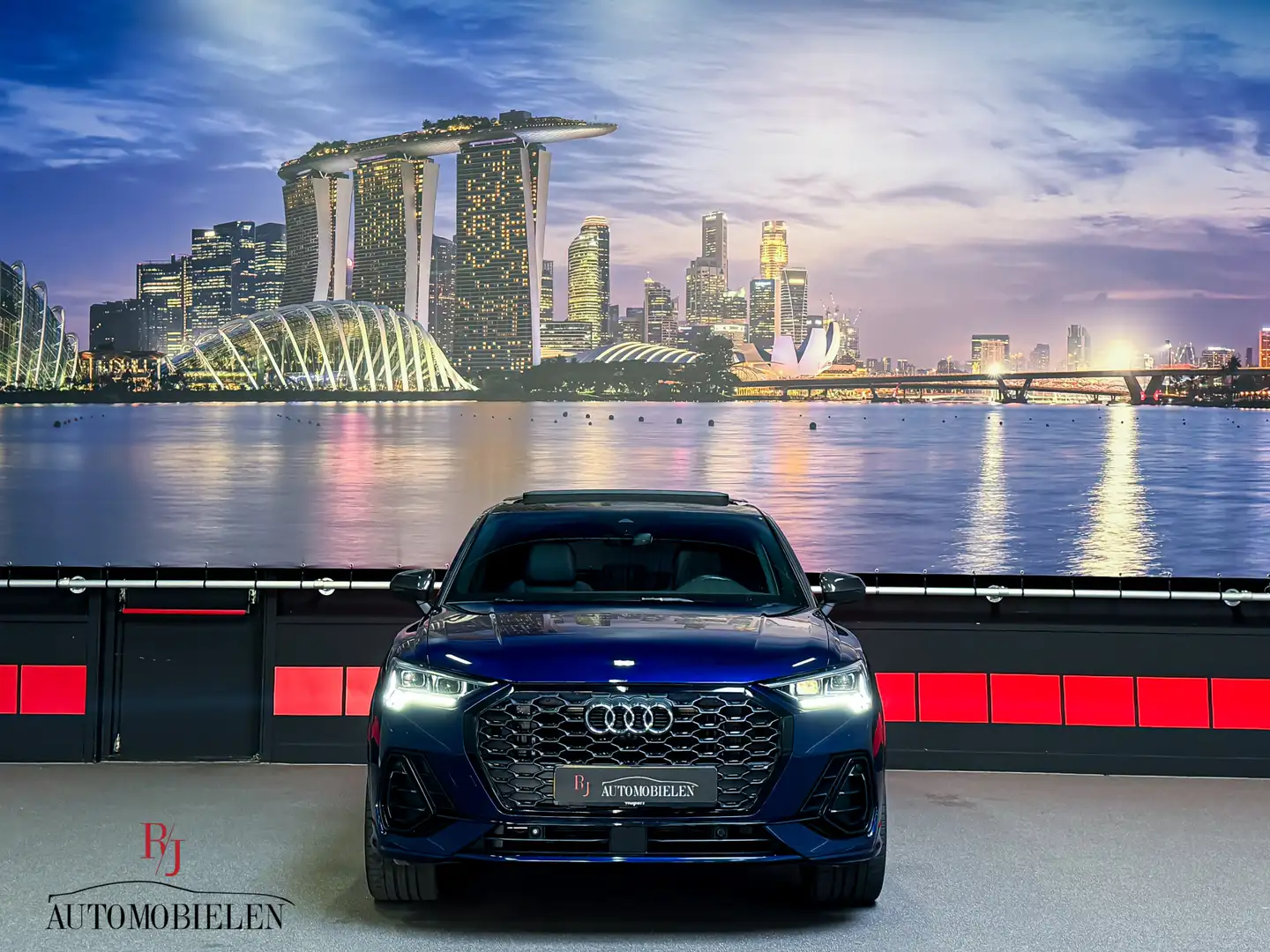 Audi Q3 Sportback 35 TFSI 2x S-Line Leder|Keyless|Camera|S Blauw - 2