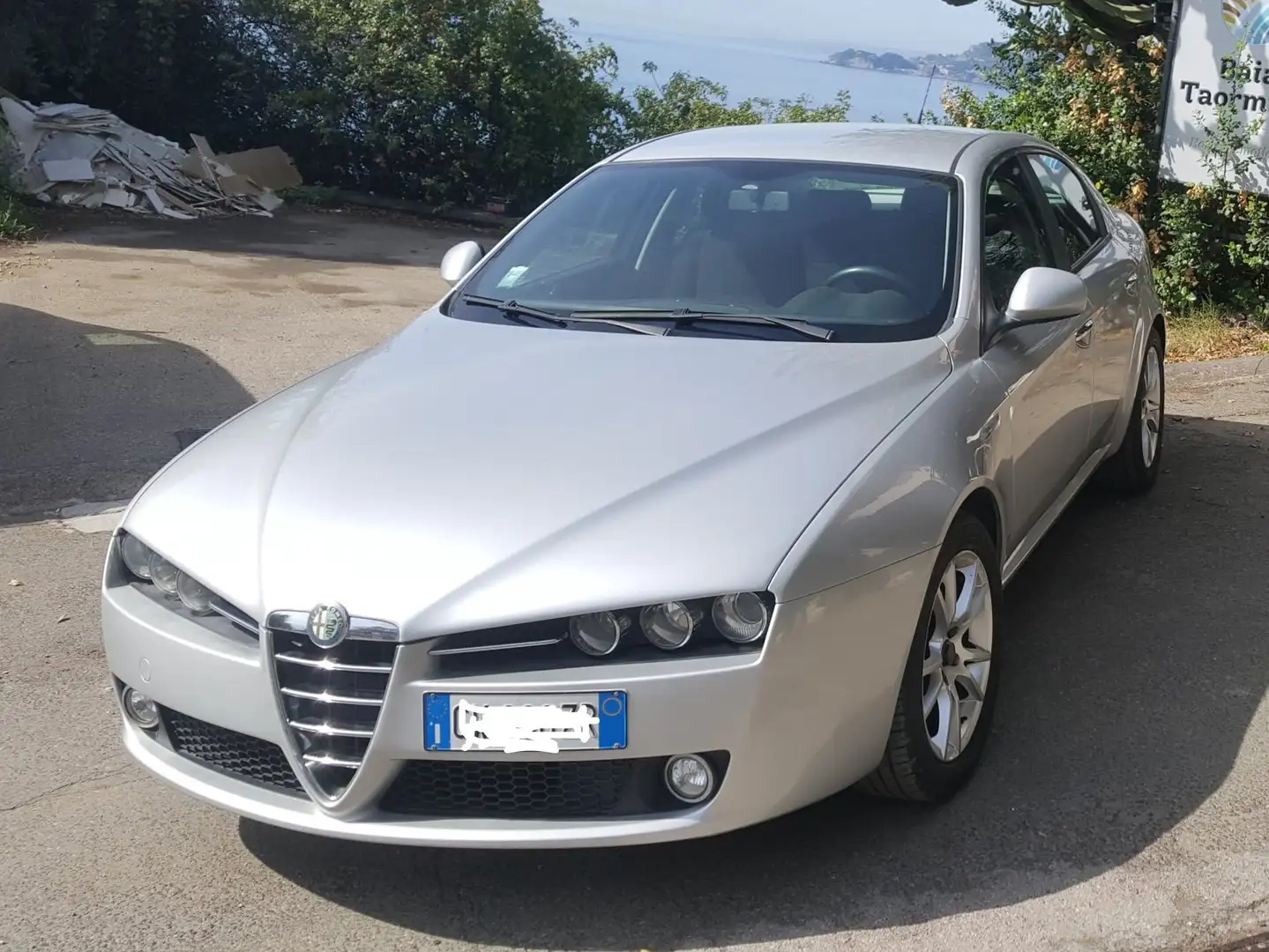 Alfa Romeo 159 159 Berlina 1.9 jtdm 16v Distinctive 150cv Stříbrná - 1