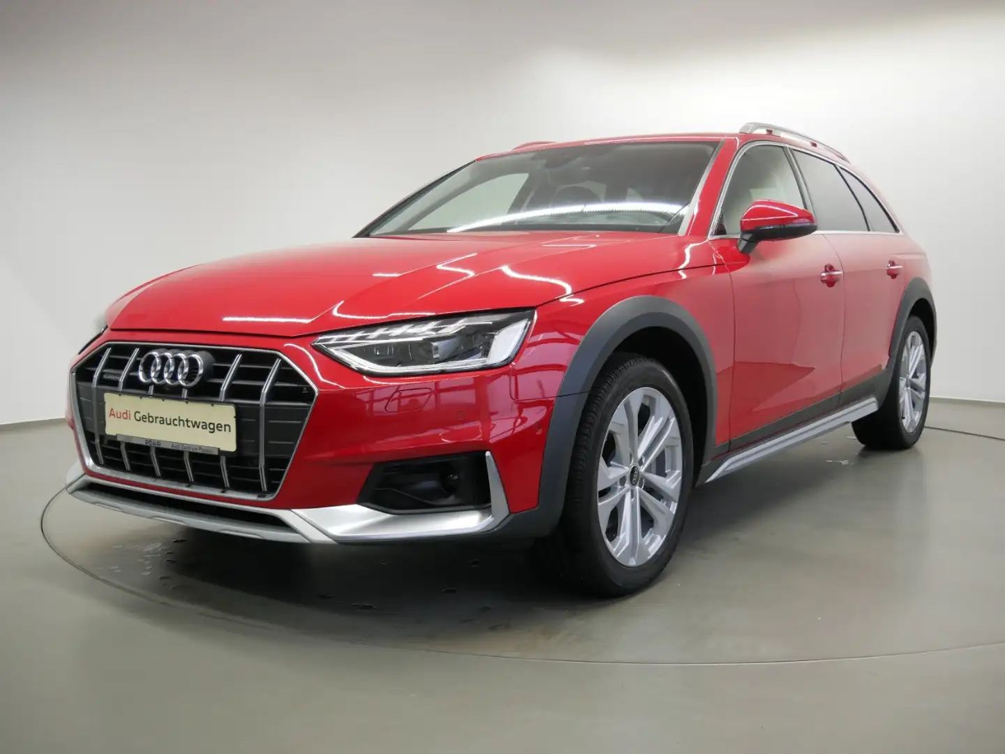 Audi A4 allroad 40 TDI quattro S tro. MATRIX AHK PANO HEAD-UP Rot - 2