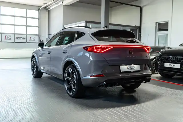 Cupra Formentor view 10