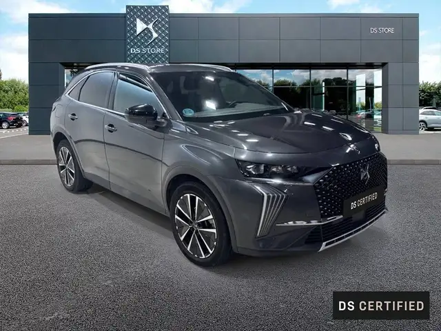 DS Automobiles DS 7 Crossback view 3