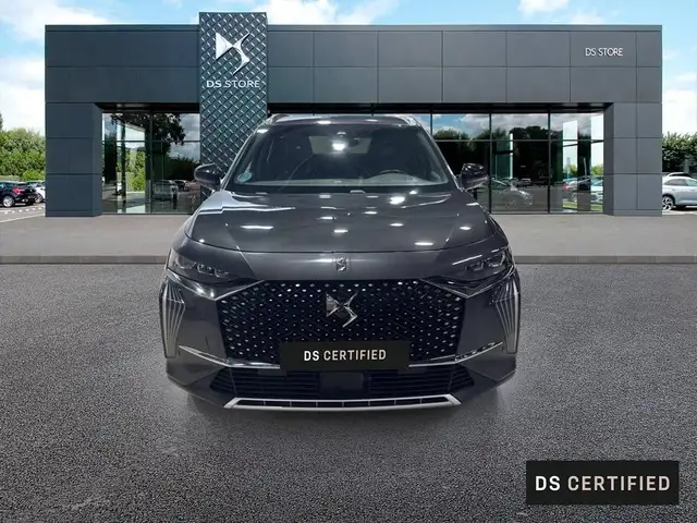 DS Automobiles DS 7 Crossback view 2