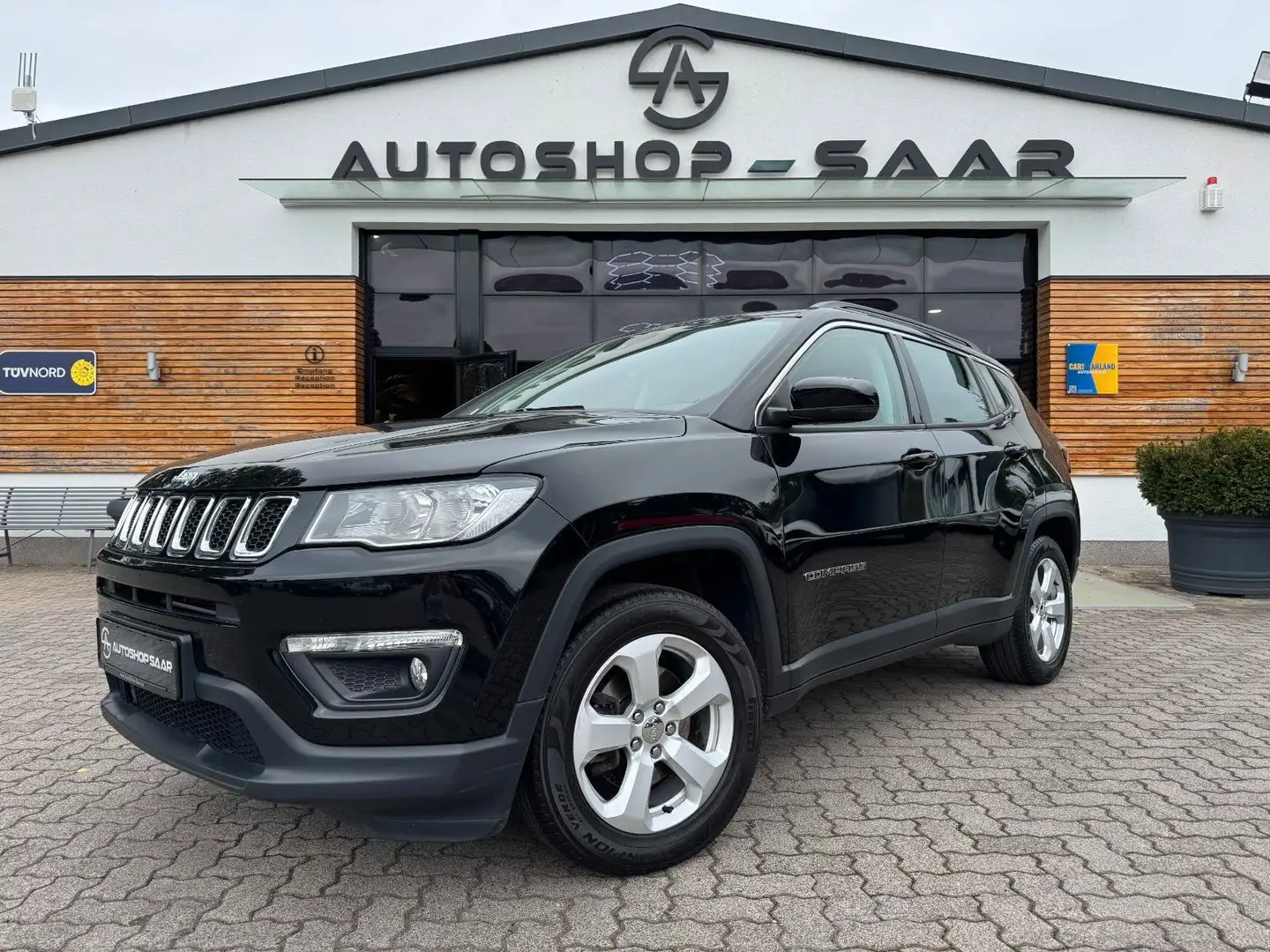 Jeep Compass Longitude FWD/SHZ/PDC Schwarz - 1